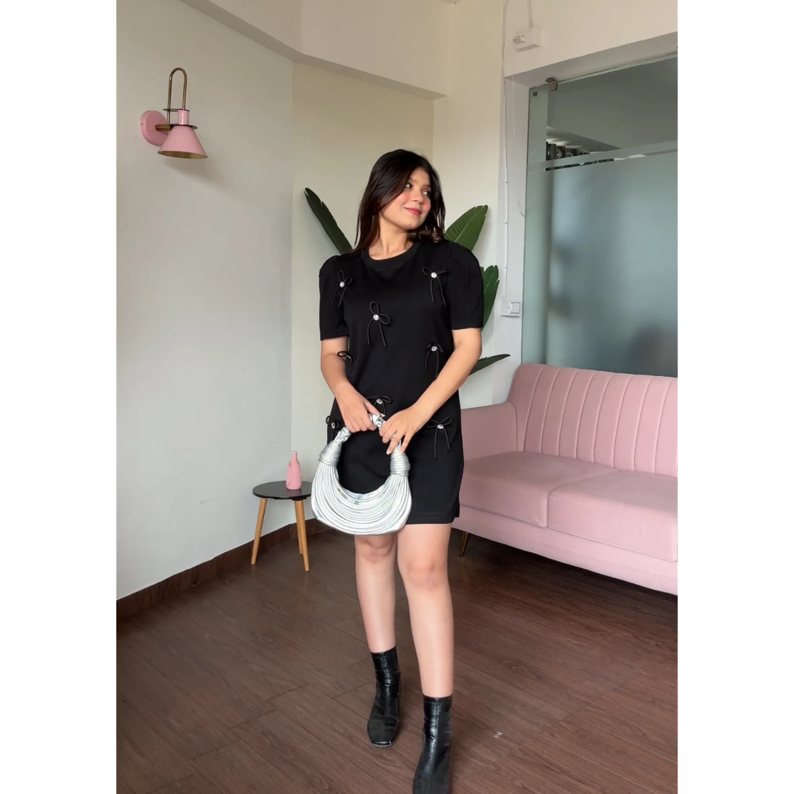 Bow Detail Puff Sleeves T-Shirt Dress