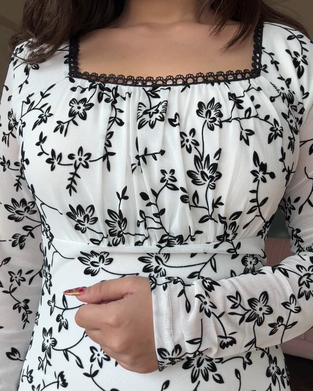 Contrast Detailing Dual Tone Ruched Square Neck Flared Dress