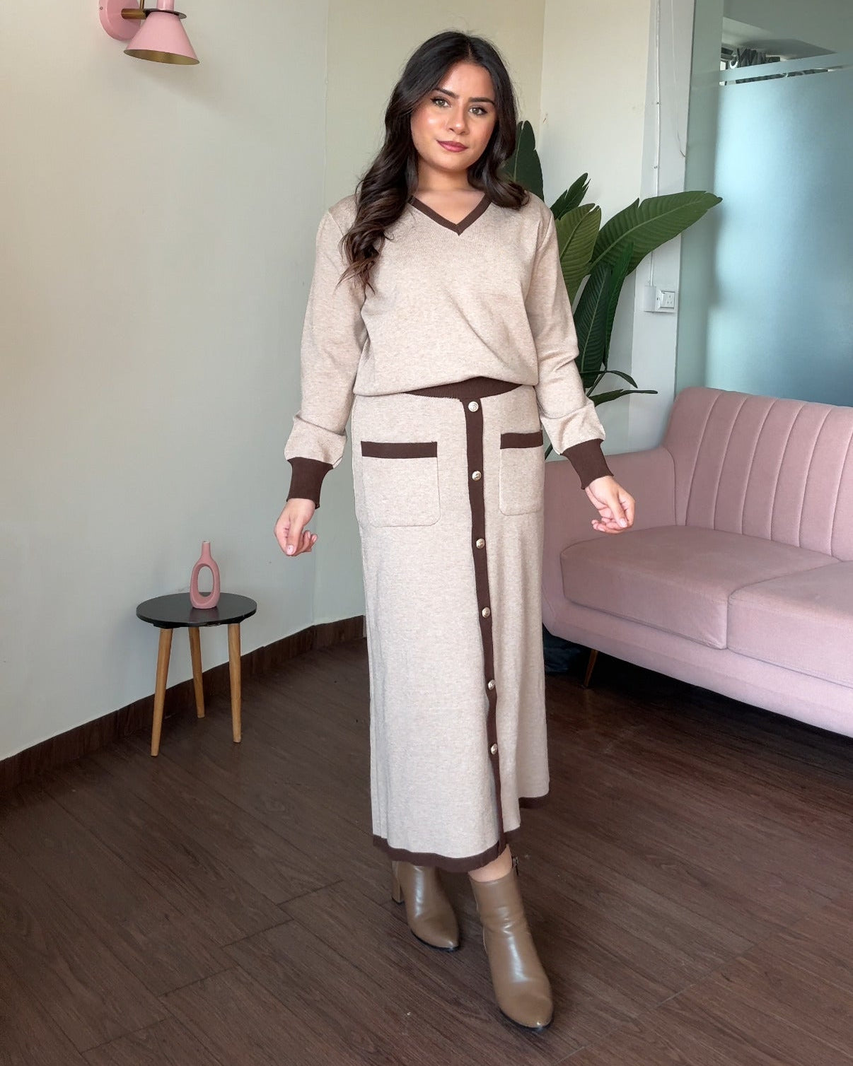 Contrast Detailing V Neck Sweater And Skirt Set