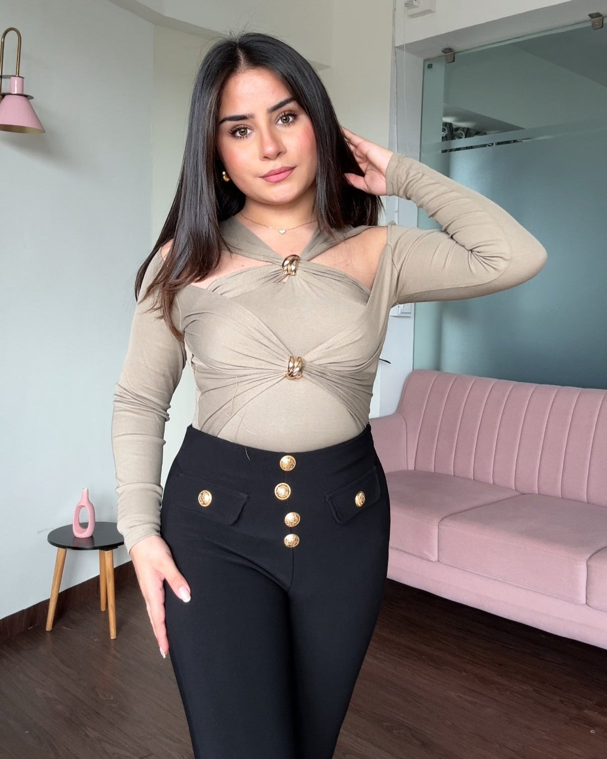 Cut Out Long Sleeves Golden Buckle Detailing Top