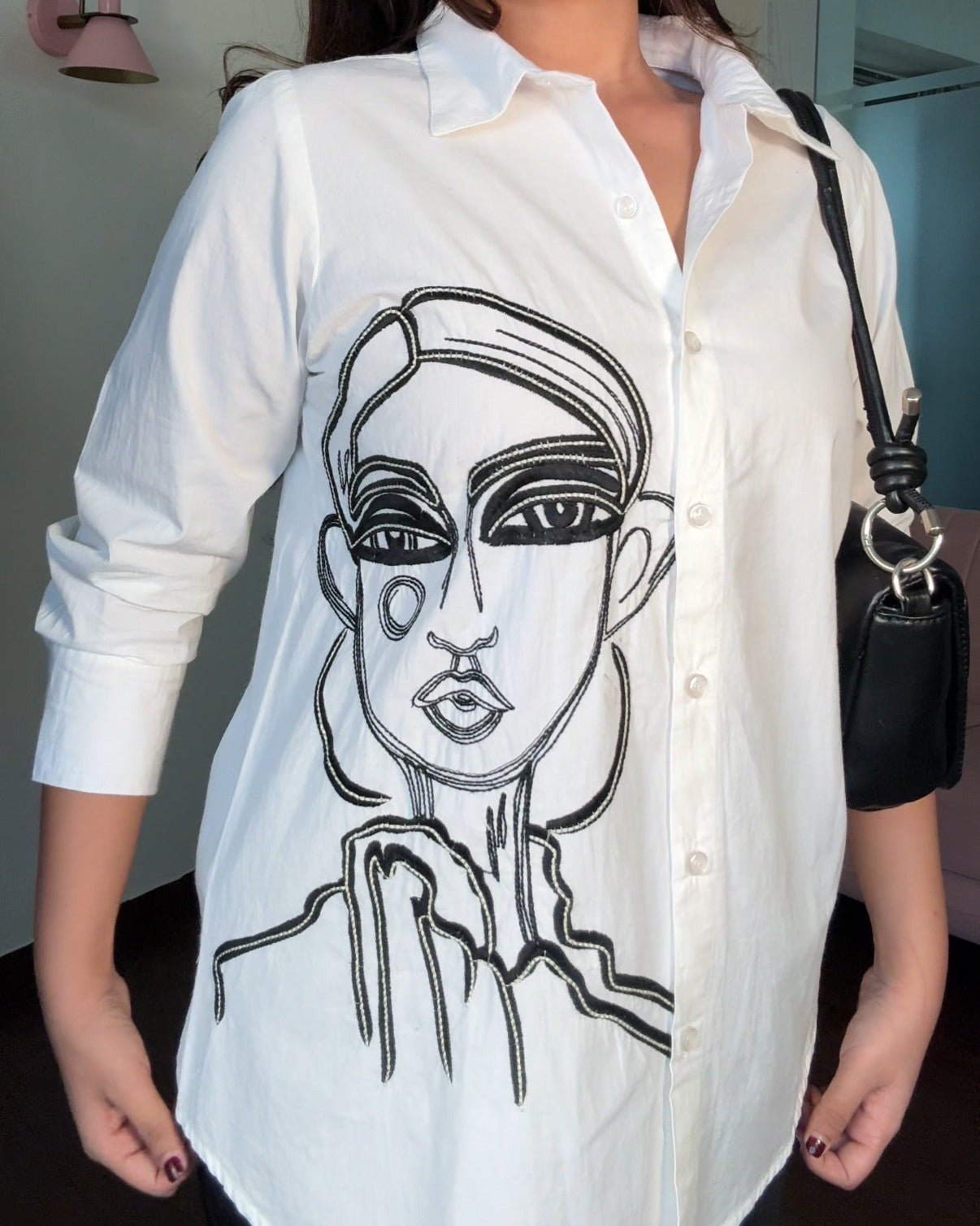Face Illustration Embroidered Basic White Shirt