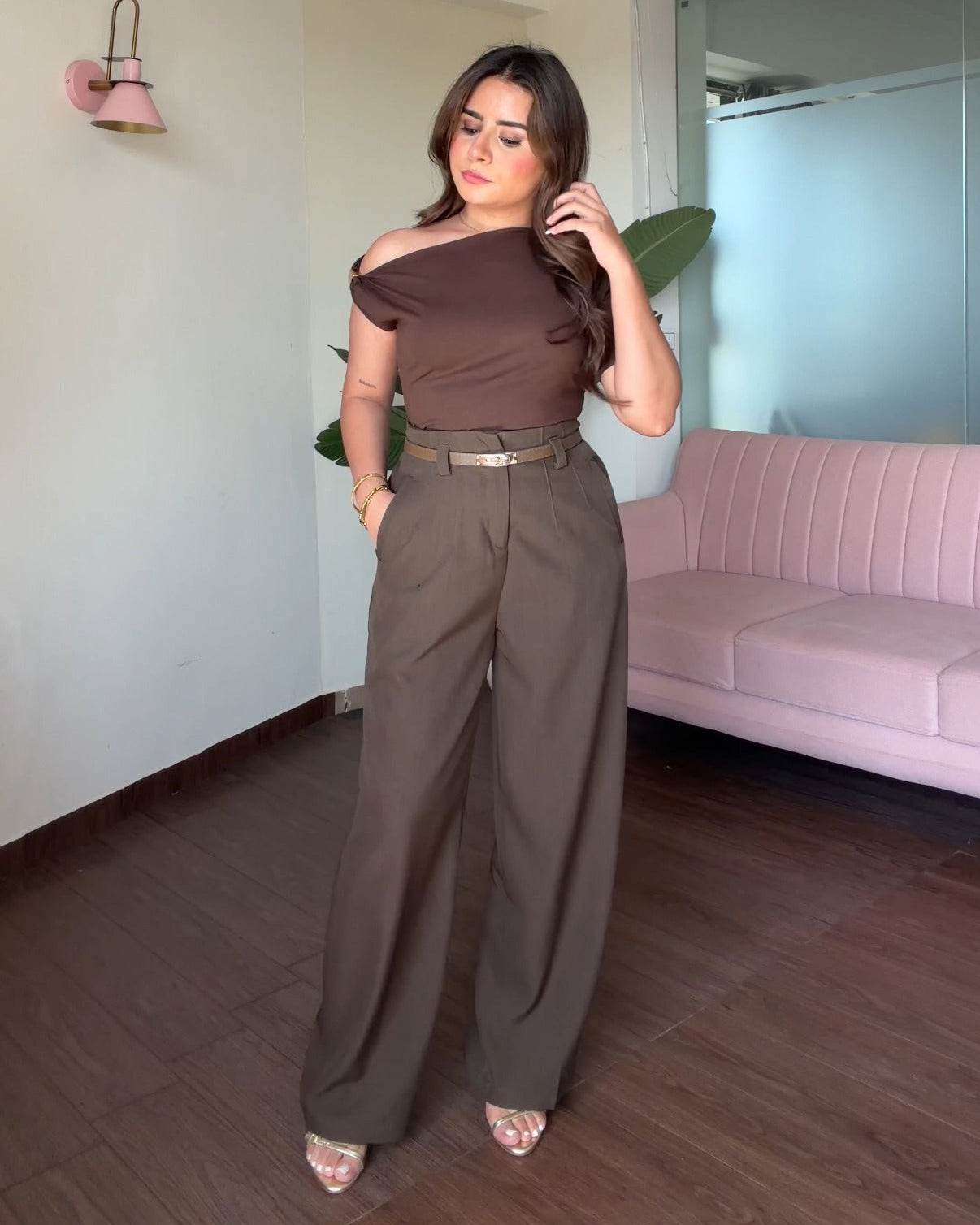 High Waisted Wide Legged Pants With Belt