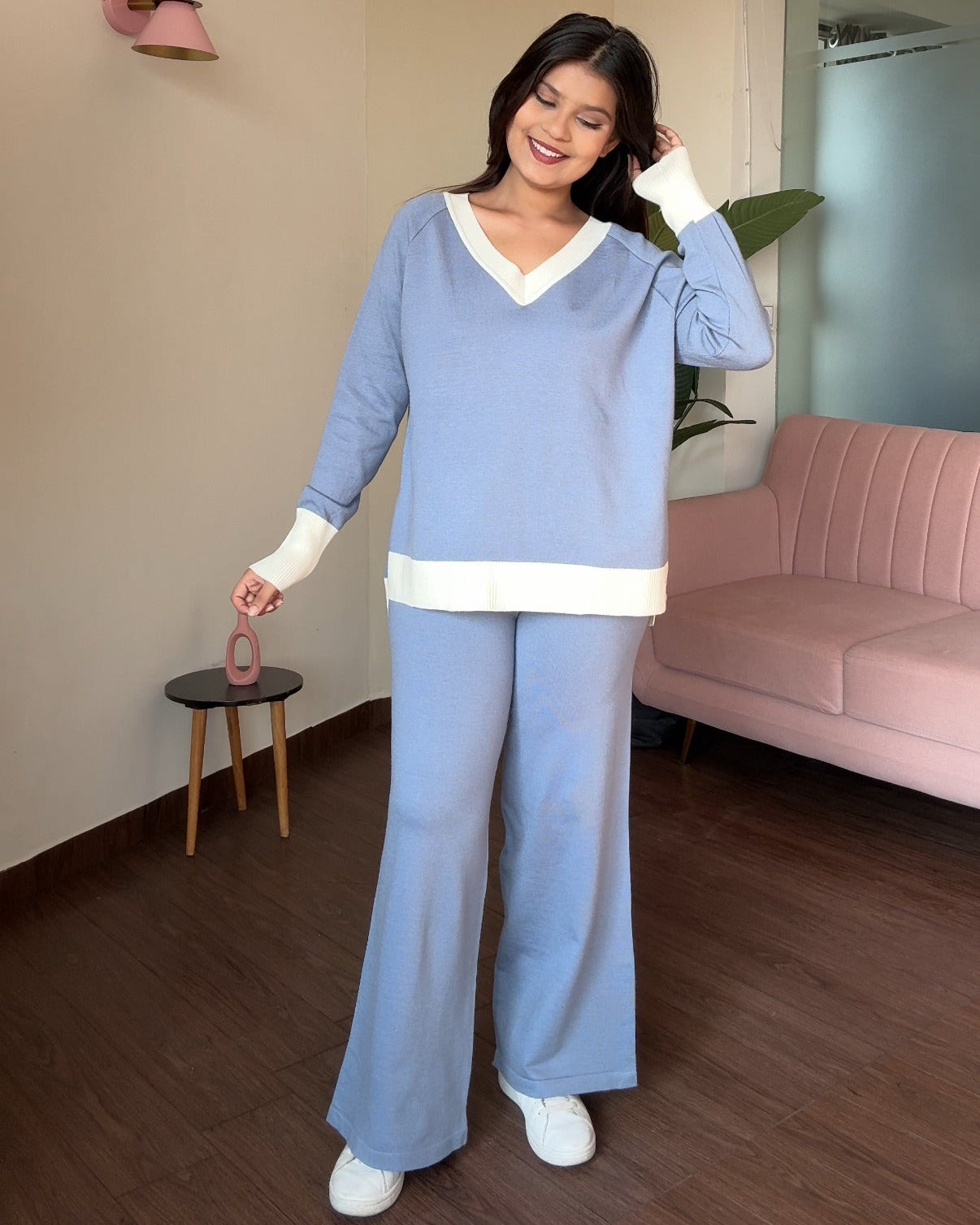 V-Neck Contrast Collar Knitted Winter Co-ord Set