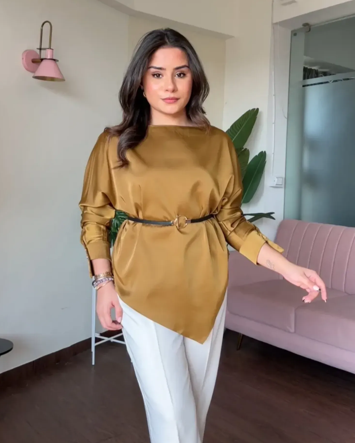 V Shape Hem Blouse With Belt