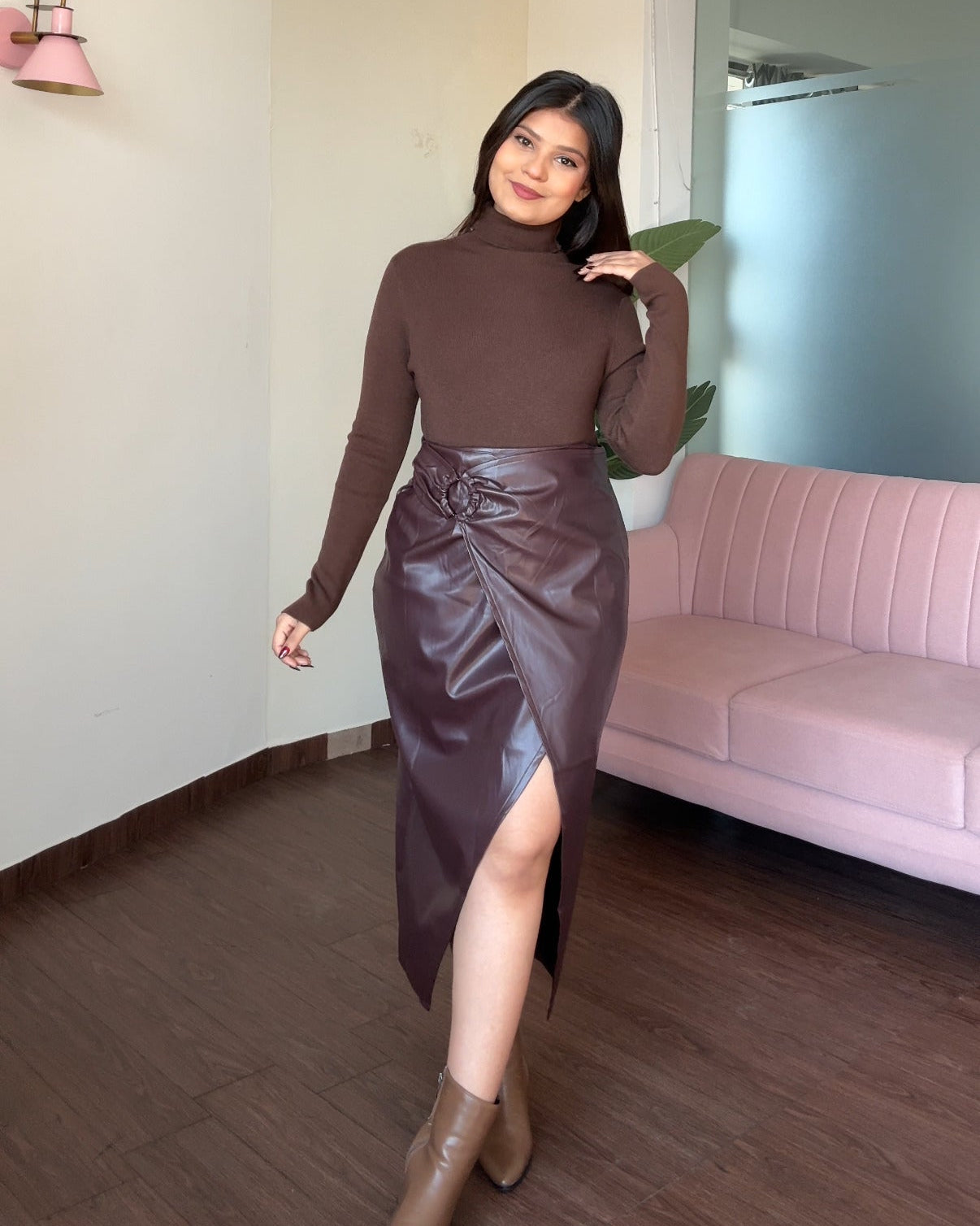 Ruched Midi Ring Detail Leather Skirt