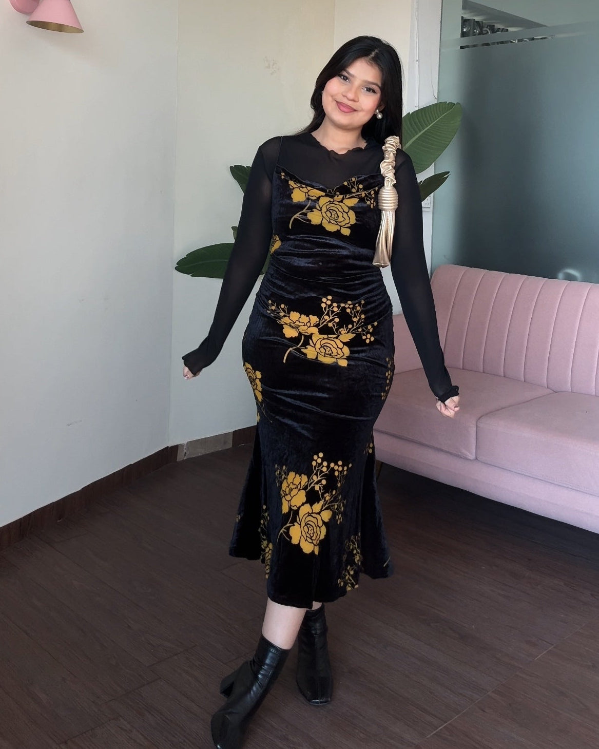 Printed Velvet Fitted Midi Dress With Inner