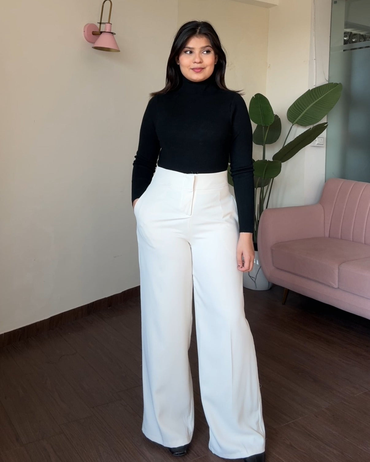 Solid Wide Legged Tailored Trouser