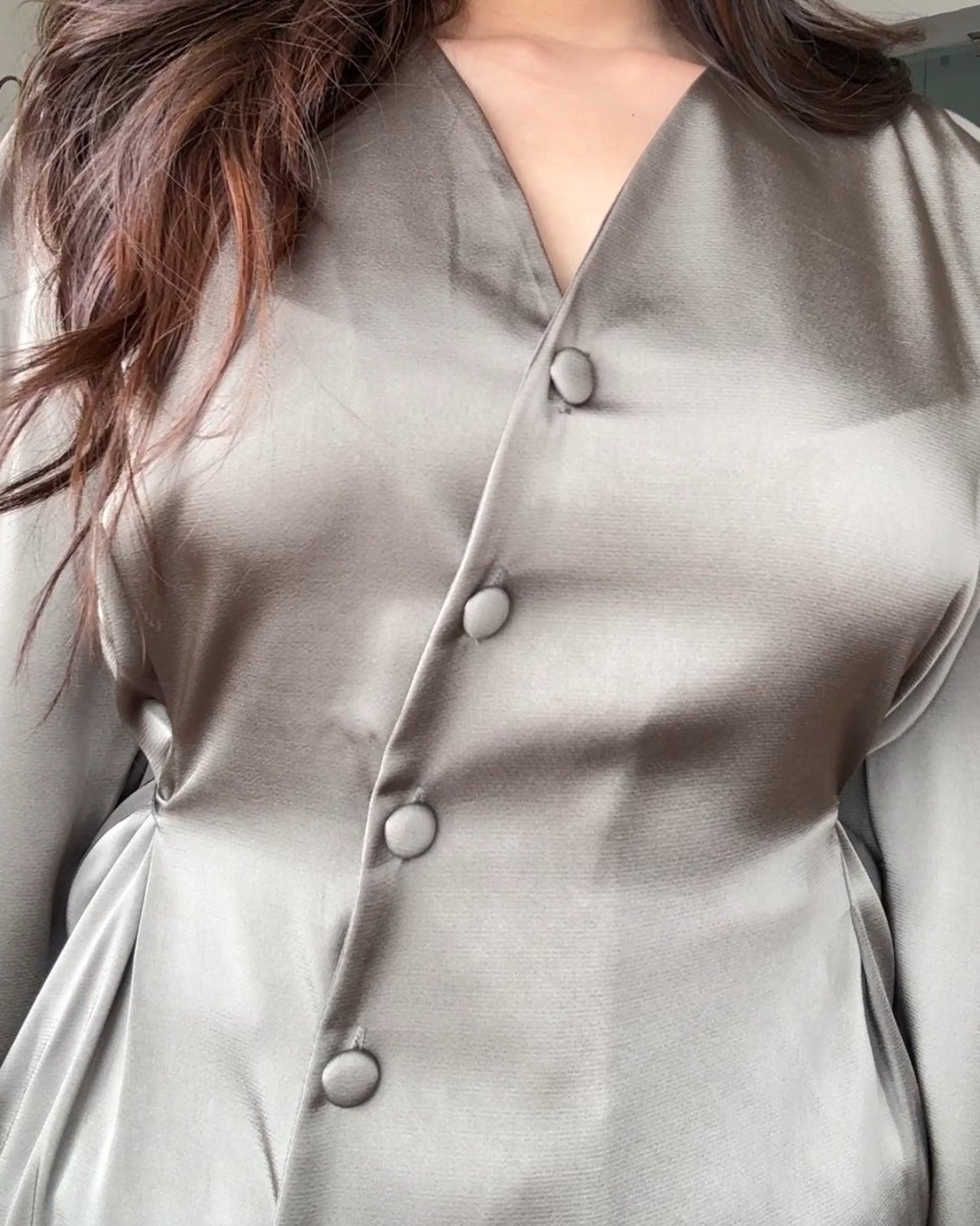 Back Tip Up Solid Hem Detailing Satin Top