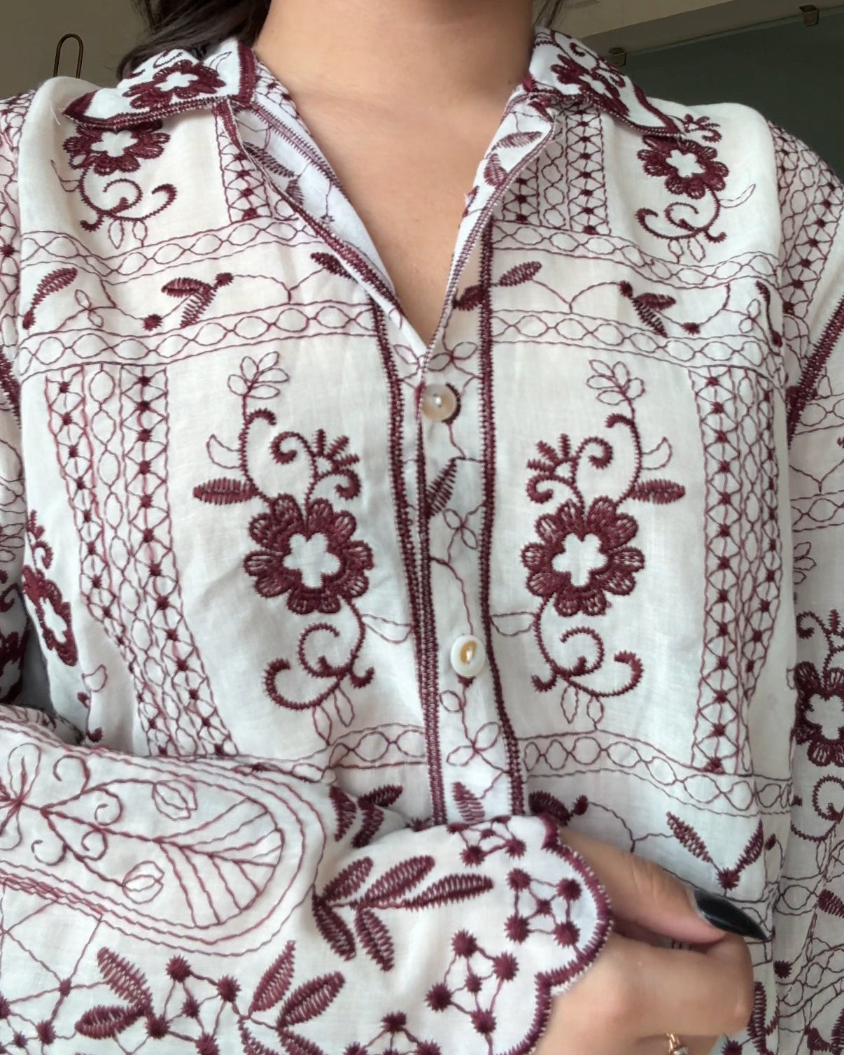 Thin Embroidery Tissue Cotton Shirt