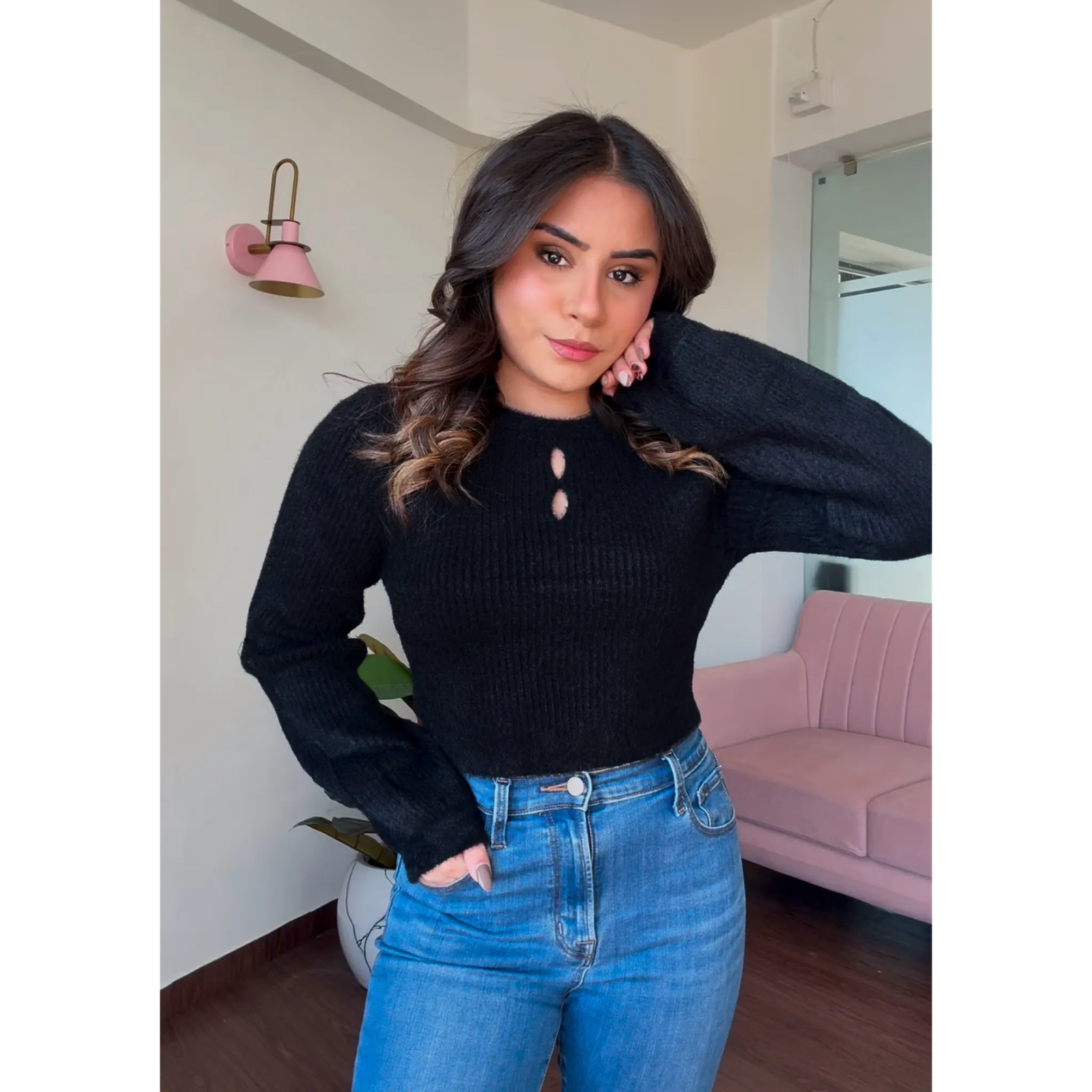 Fuzzy Neck Detail Cropped Top