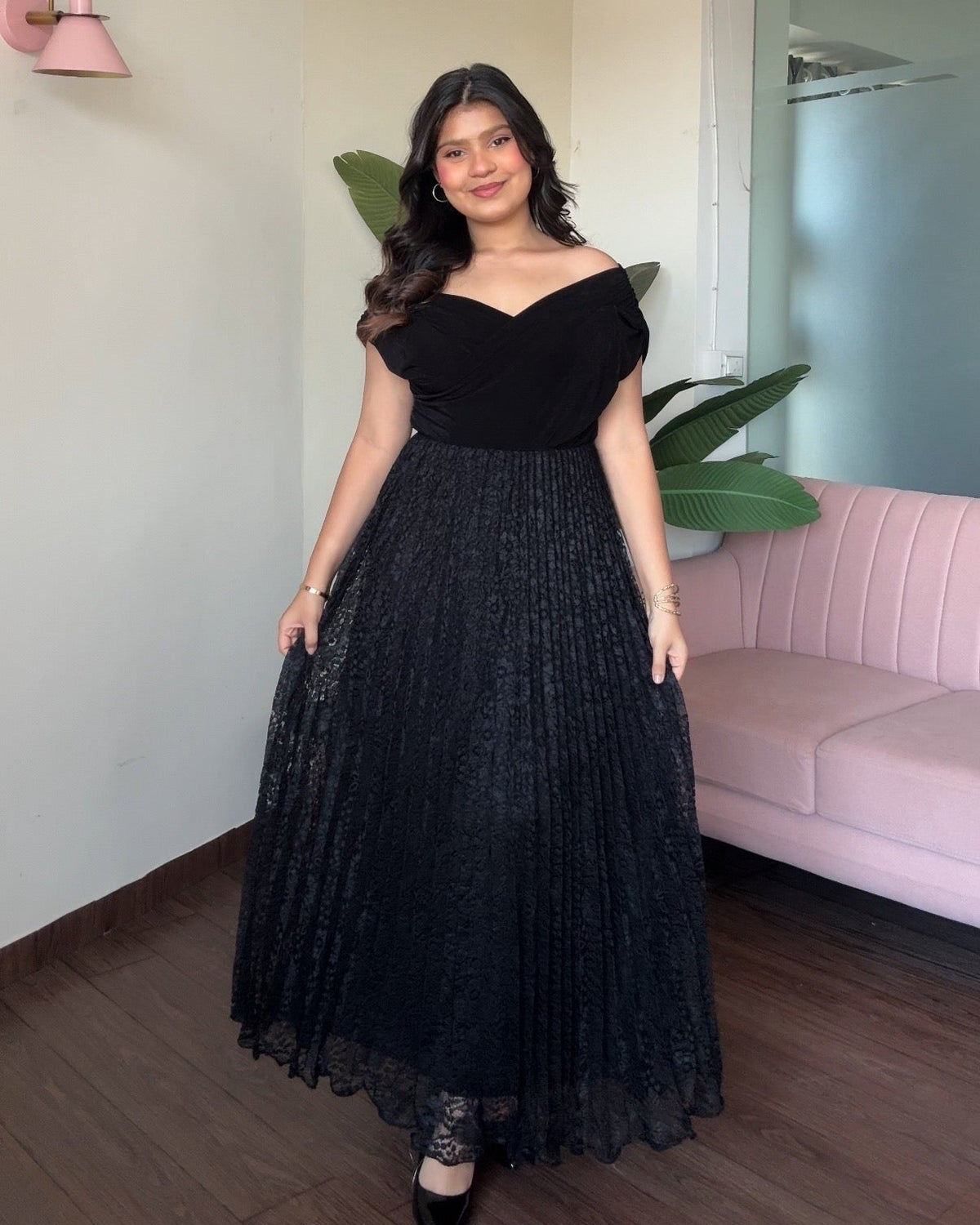 Lace Detailing Net Midi Skirt
