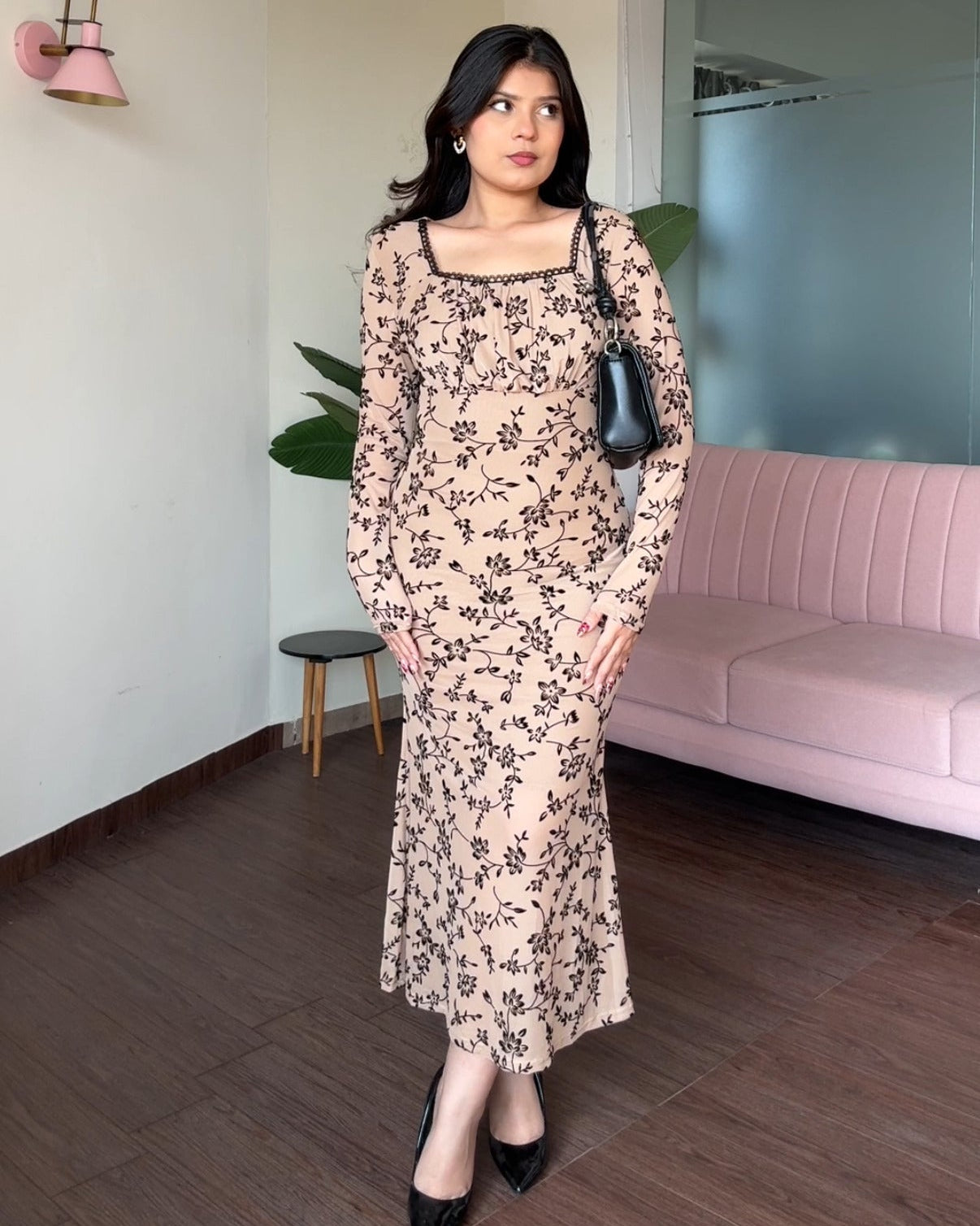 Contrast Detailing Dual Tone Ruched Square Neck Flared Dress