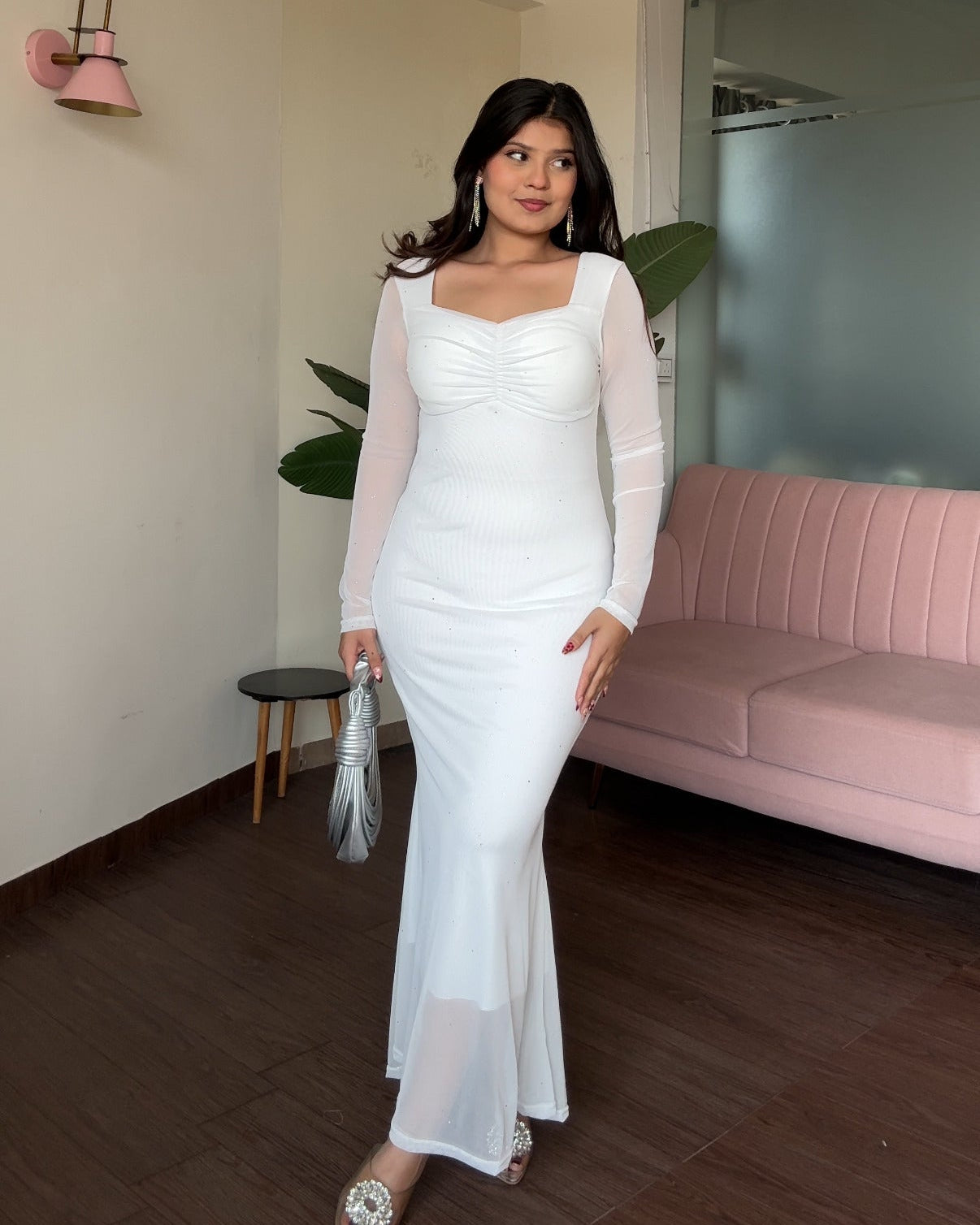 Sweetheart Neckline Shimmer Detailing Bodycon Mesh Midi Dress