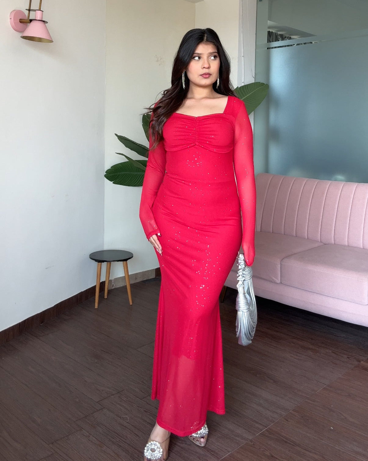 Sweetheart Neckline Shimmer Detailing Bodycon Mesh Midi Dress