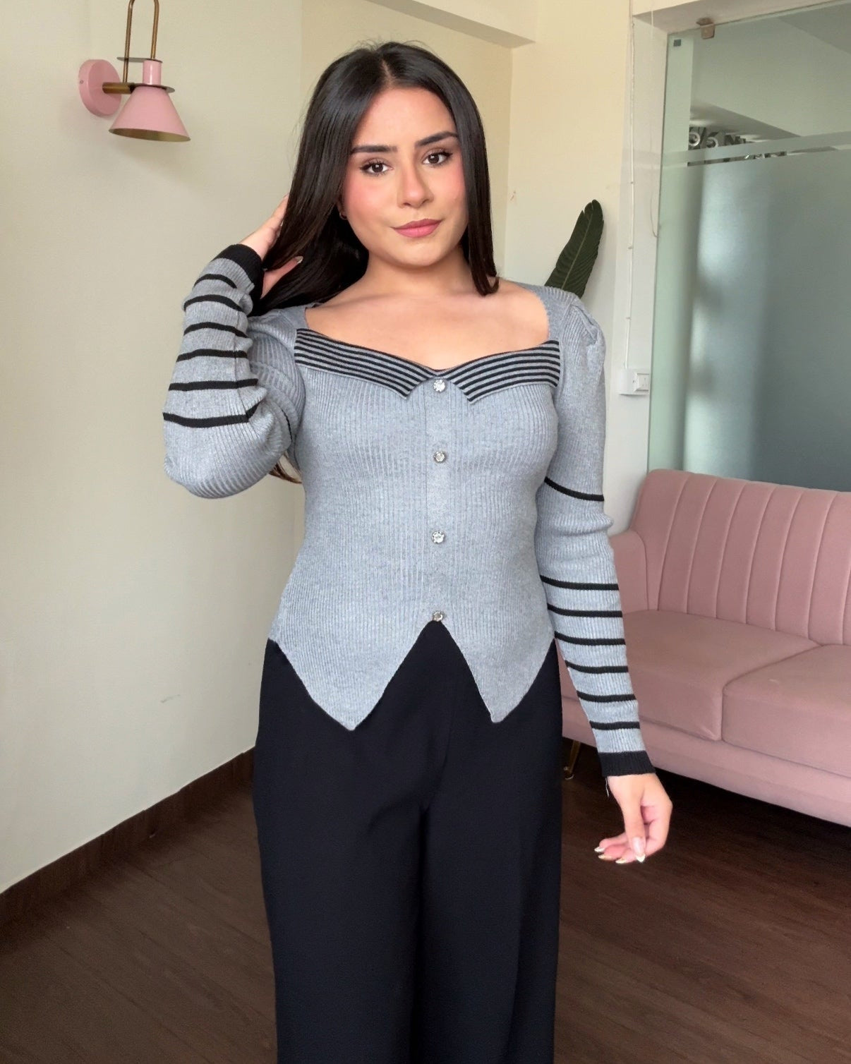 Diamond Neck Striped V-Cut Hem Ribbed Top