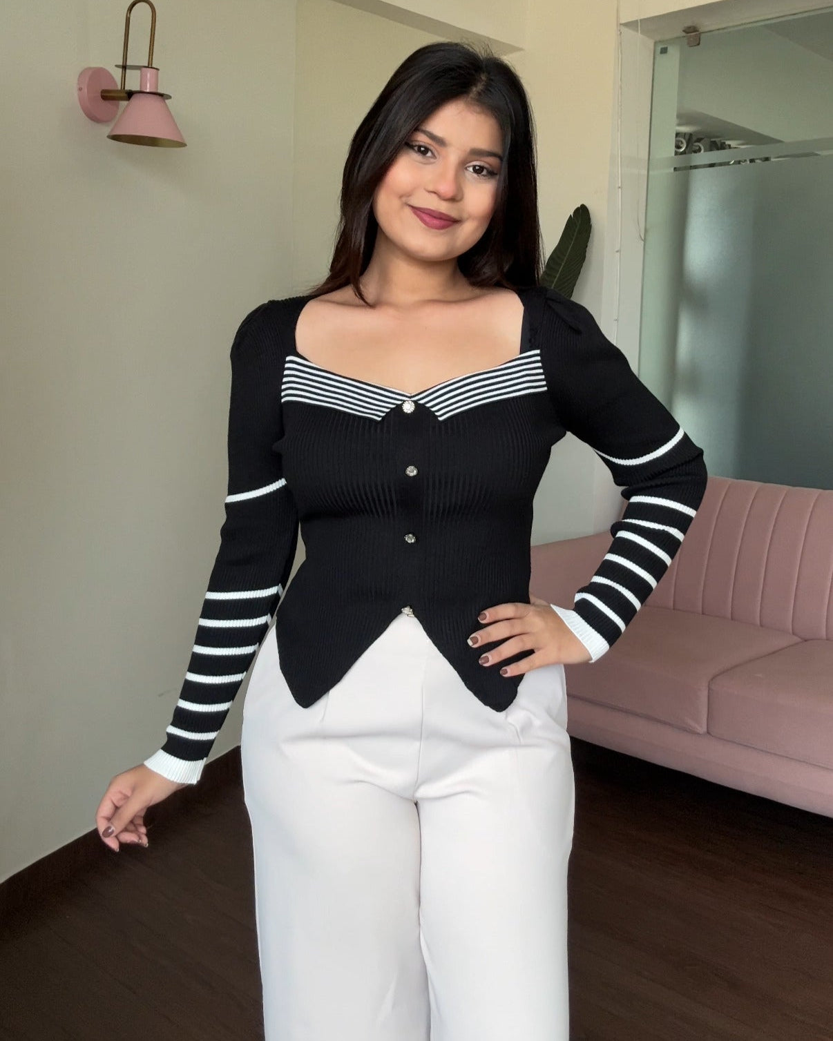 Diamond Neck Striped V-Cut Hem Ribbed Top