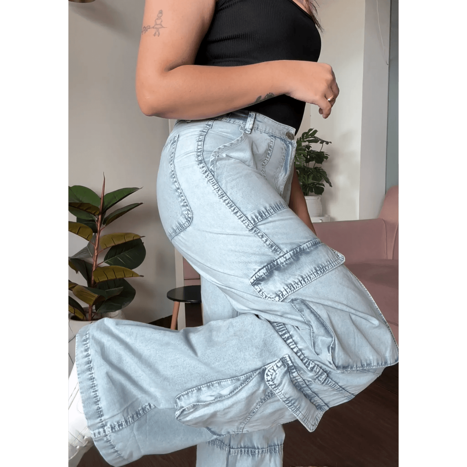 Wide Leg Cargo Jeans