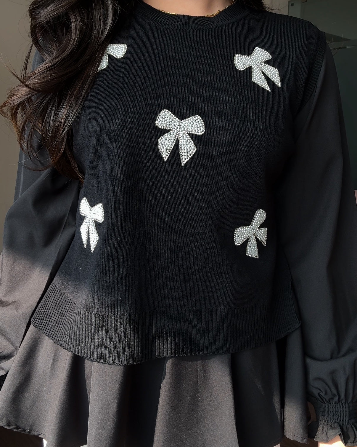 2-Piece Pearl Bow Ruffle Blouse With Vest Top
