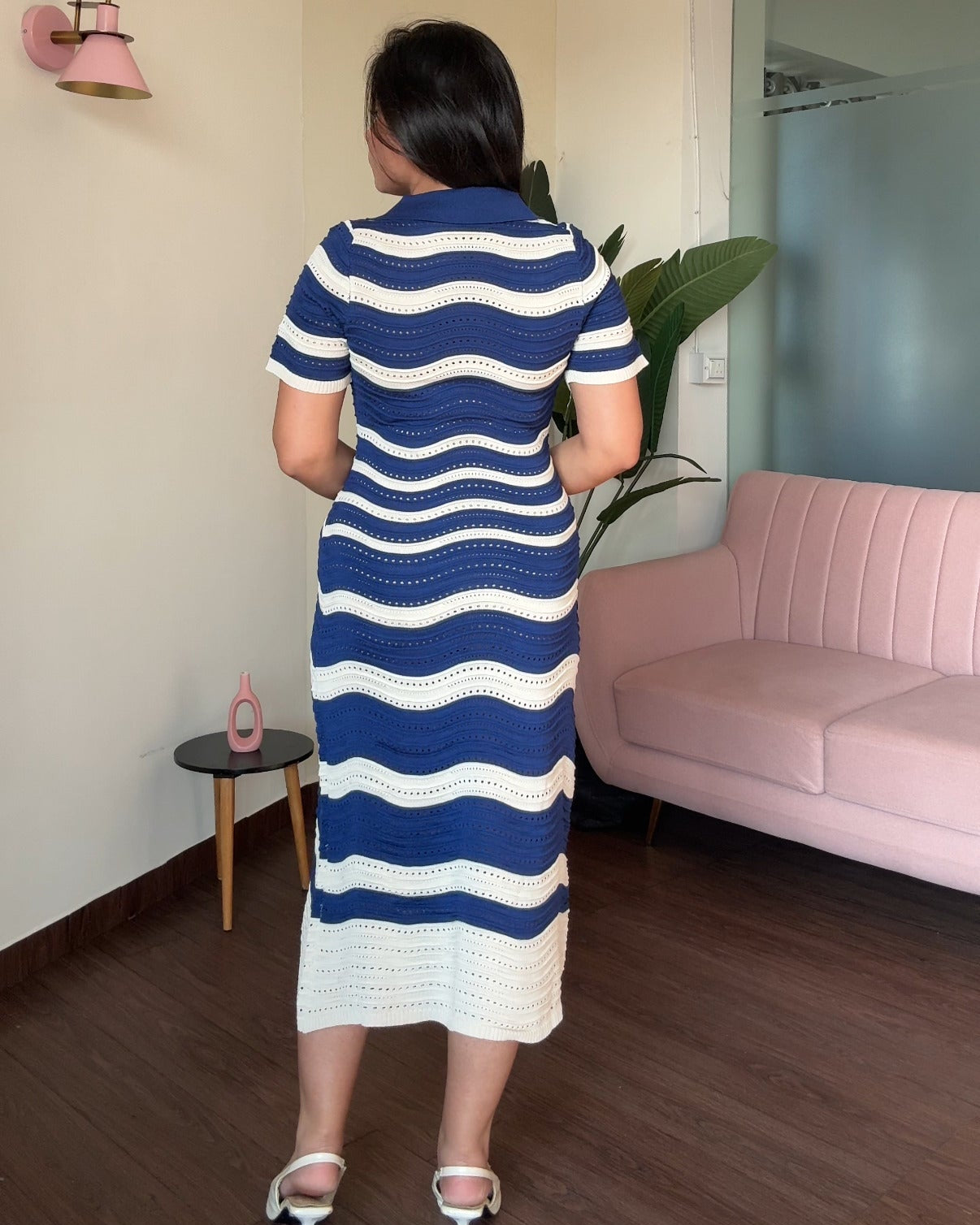 Textured Cut Work Detailing Colour Block Wavy Midi Dress