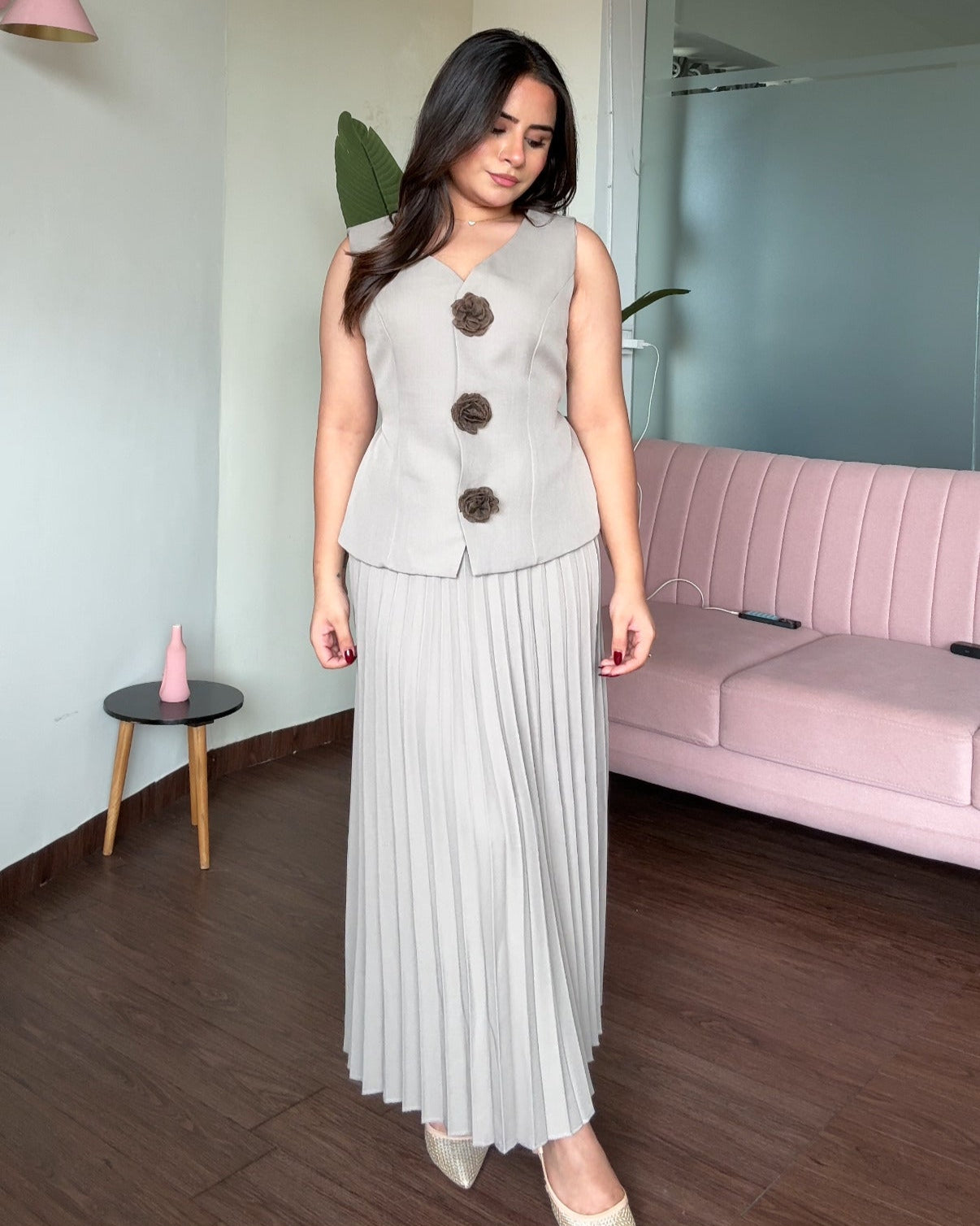 Long Vest Rosé With Pleated Skirt