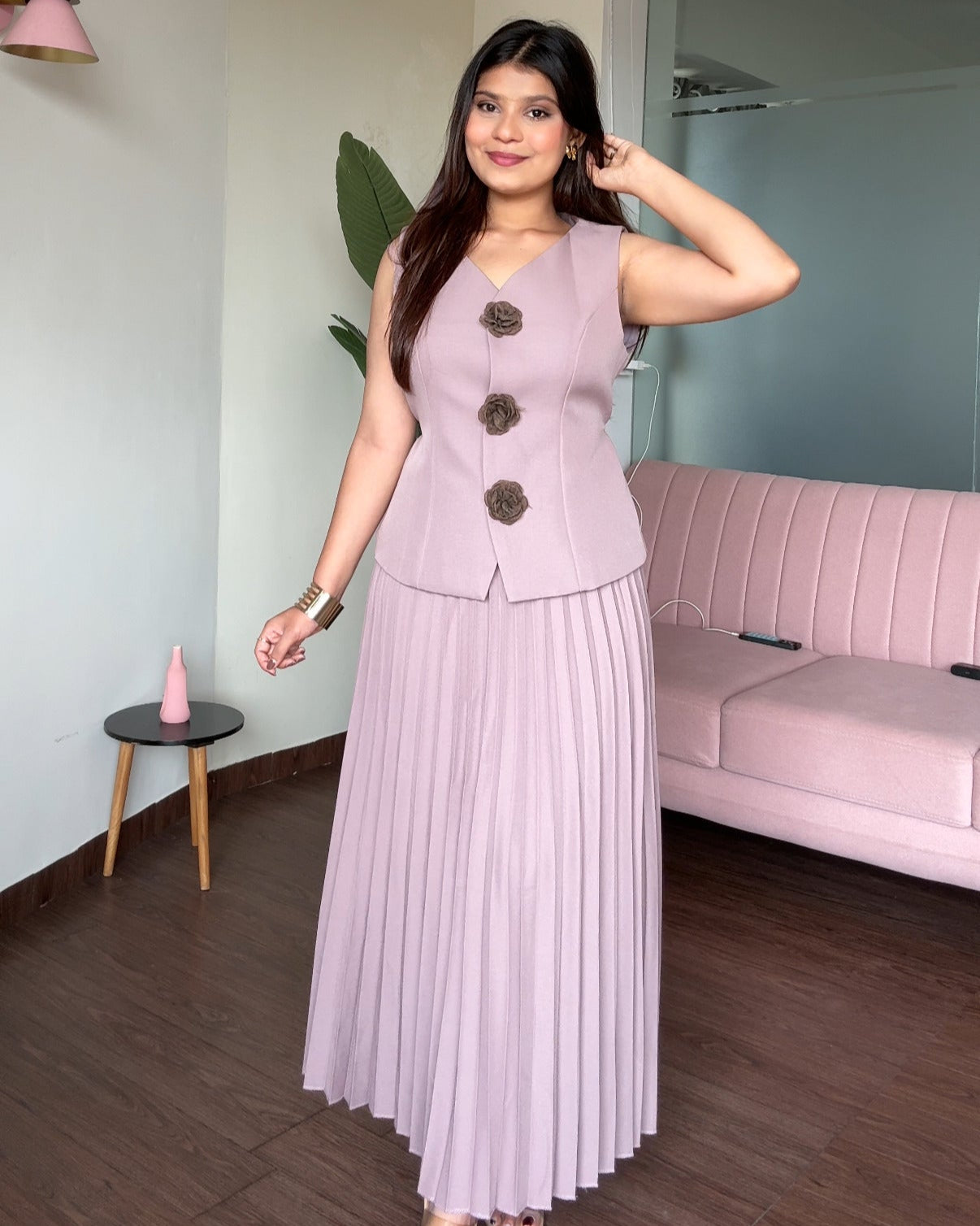 Long Vest Rosé With Pleated Skirt