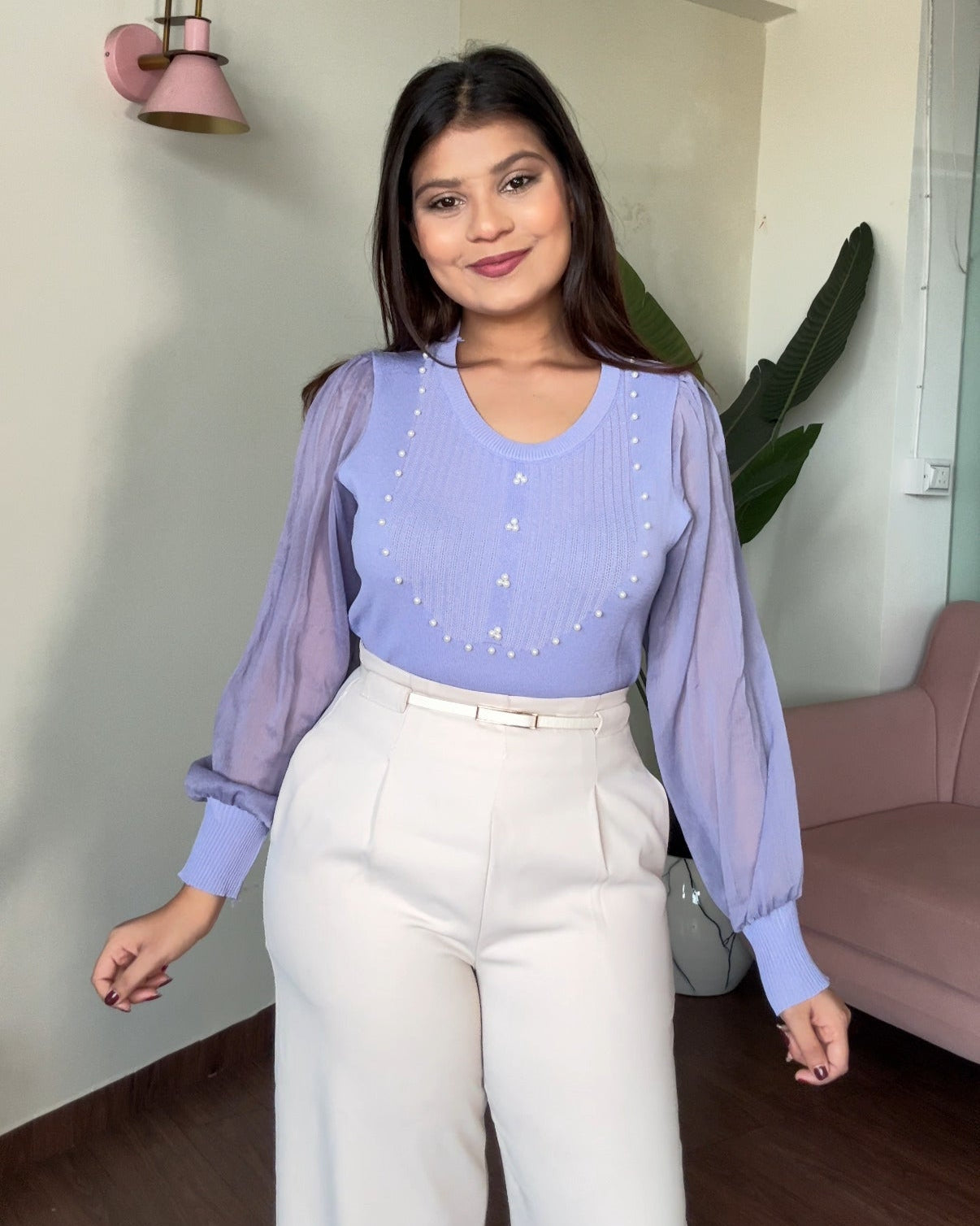 Pearl stuffed knitted full sleeves top