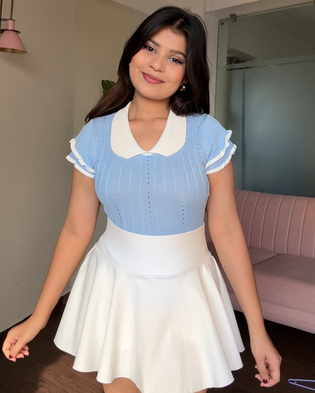 Ruffle Sleeves Collared Contrast Hem Top