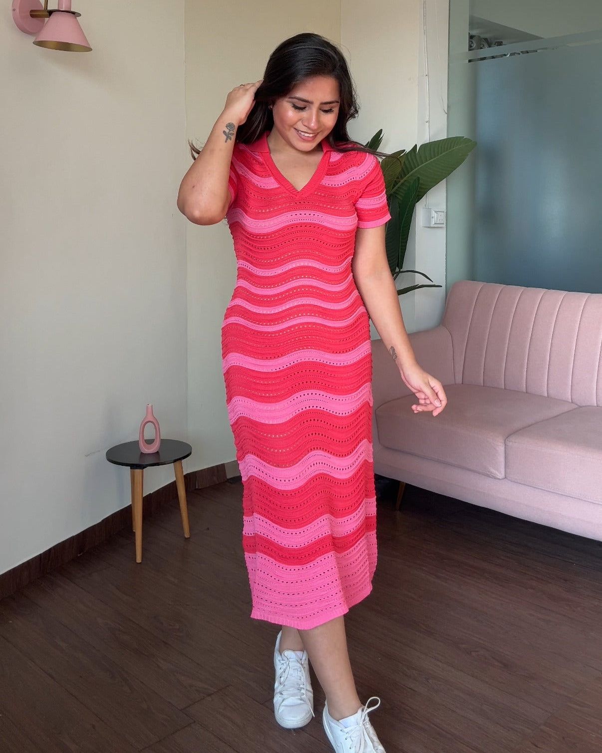 Textured Cut Work Detailing Colour Block Wavy Midi Dress