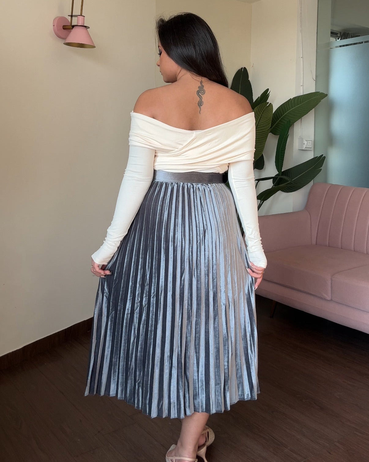 Velvet Pleated Midi Skirt With Belt
