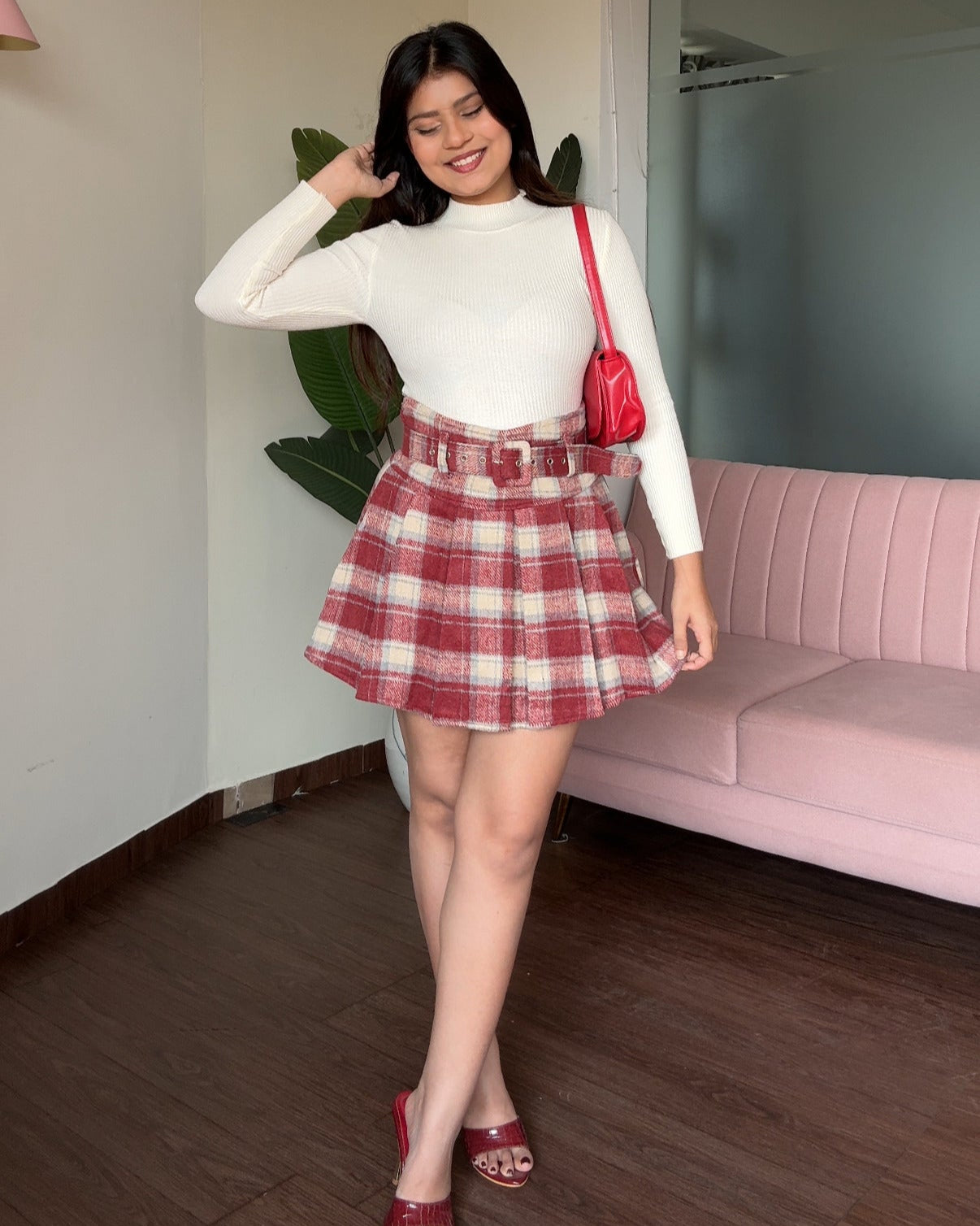 Woollen Checker Skirt With Belt
