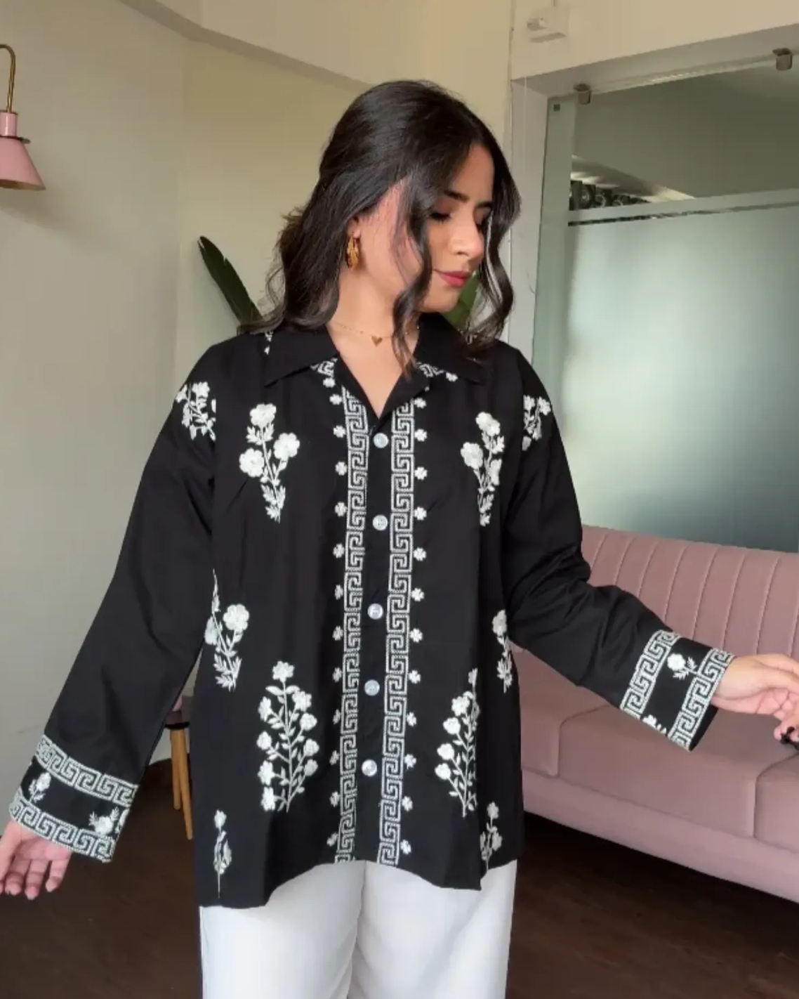 Contrast Embroidery Cotton Relexed Fit Shirt