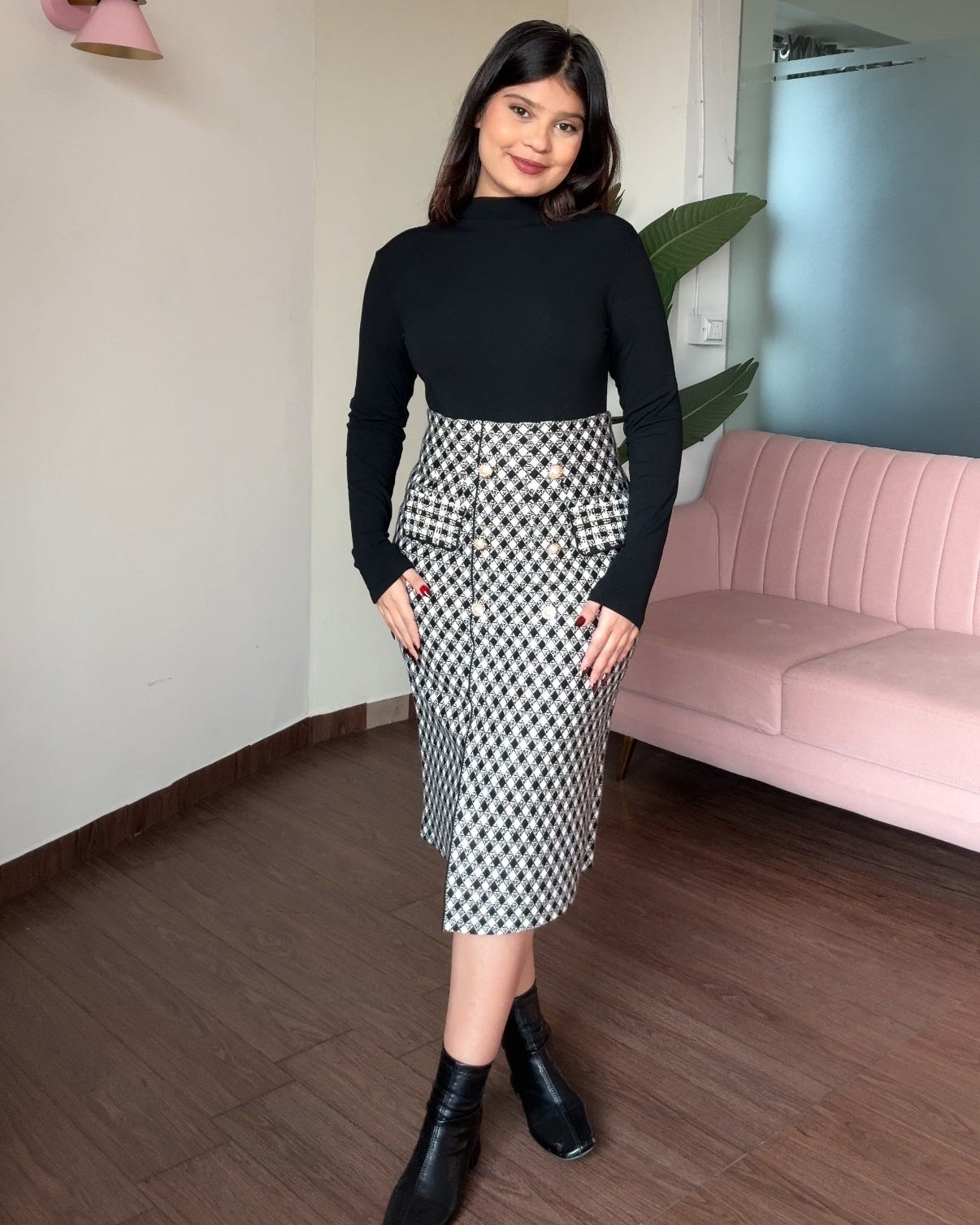 Houndstooth Pearl Button Detailing Midi Skirt