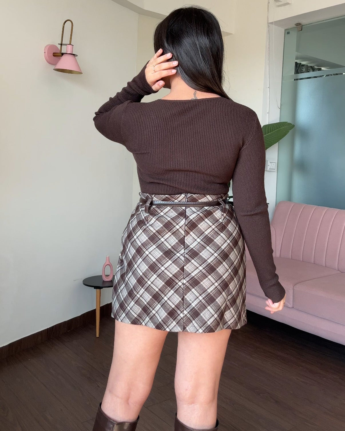 Brown Checks Woollen Mini Skirt & V Neck Sweater Top with Belt