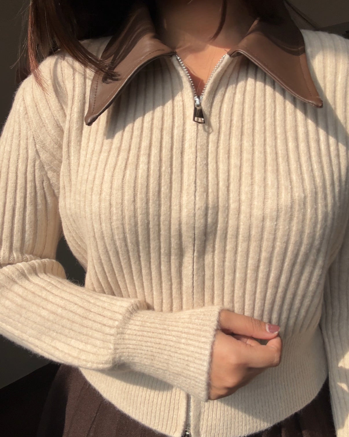 Leather Collar Zip Up Knitted Sweater Top