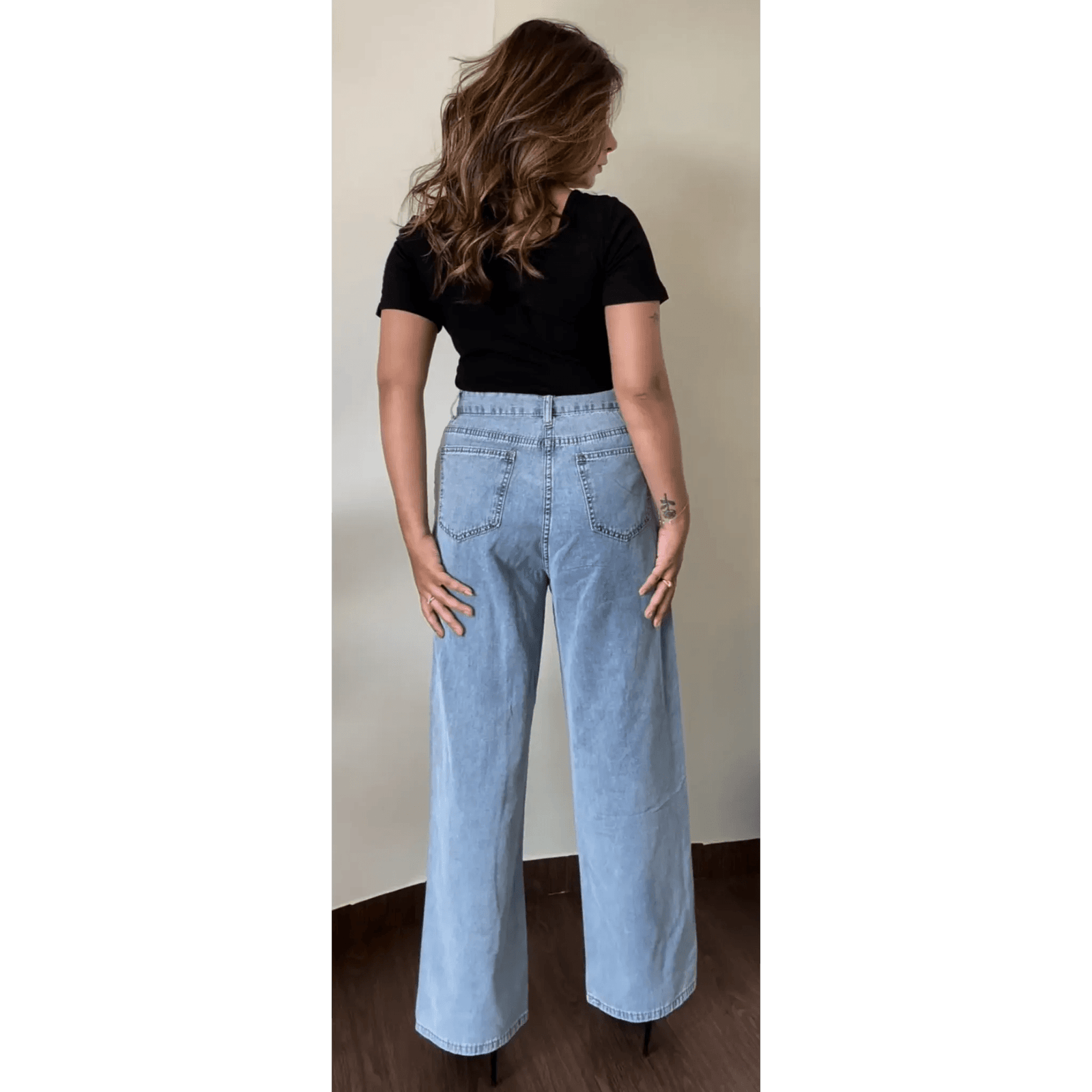 Light Wash Baggy Jeans