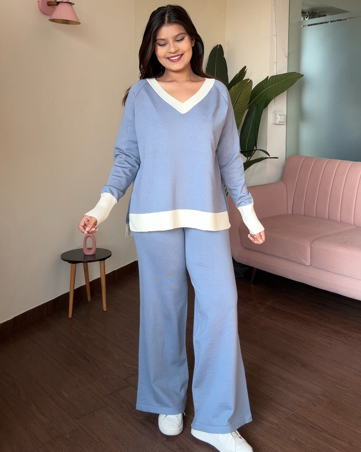 V-Neck Contrast Collar Knitted Winter Co-ord Set