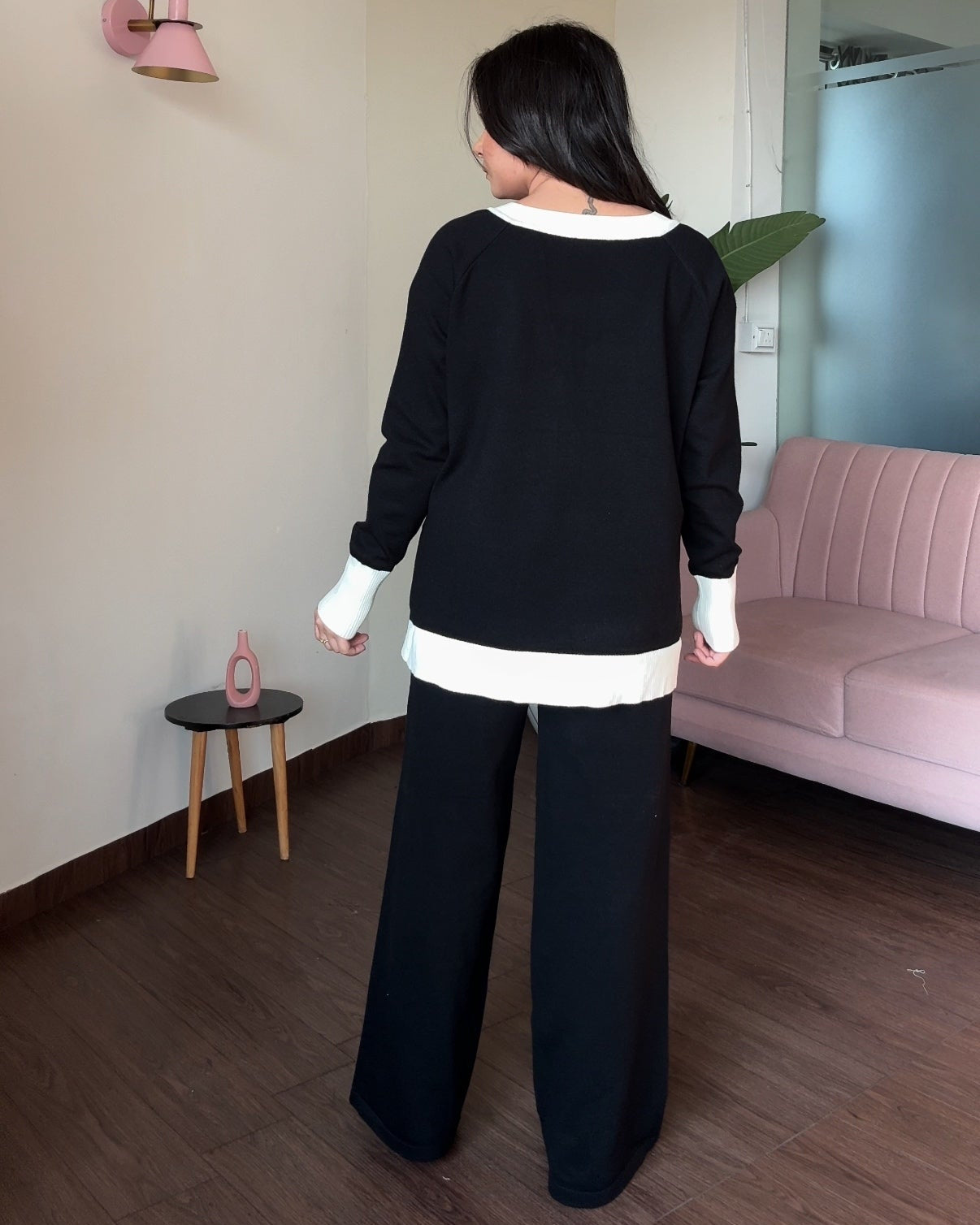 V-Neck Contrast Collar Knitted Winter Co-ord Set