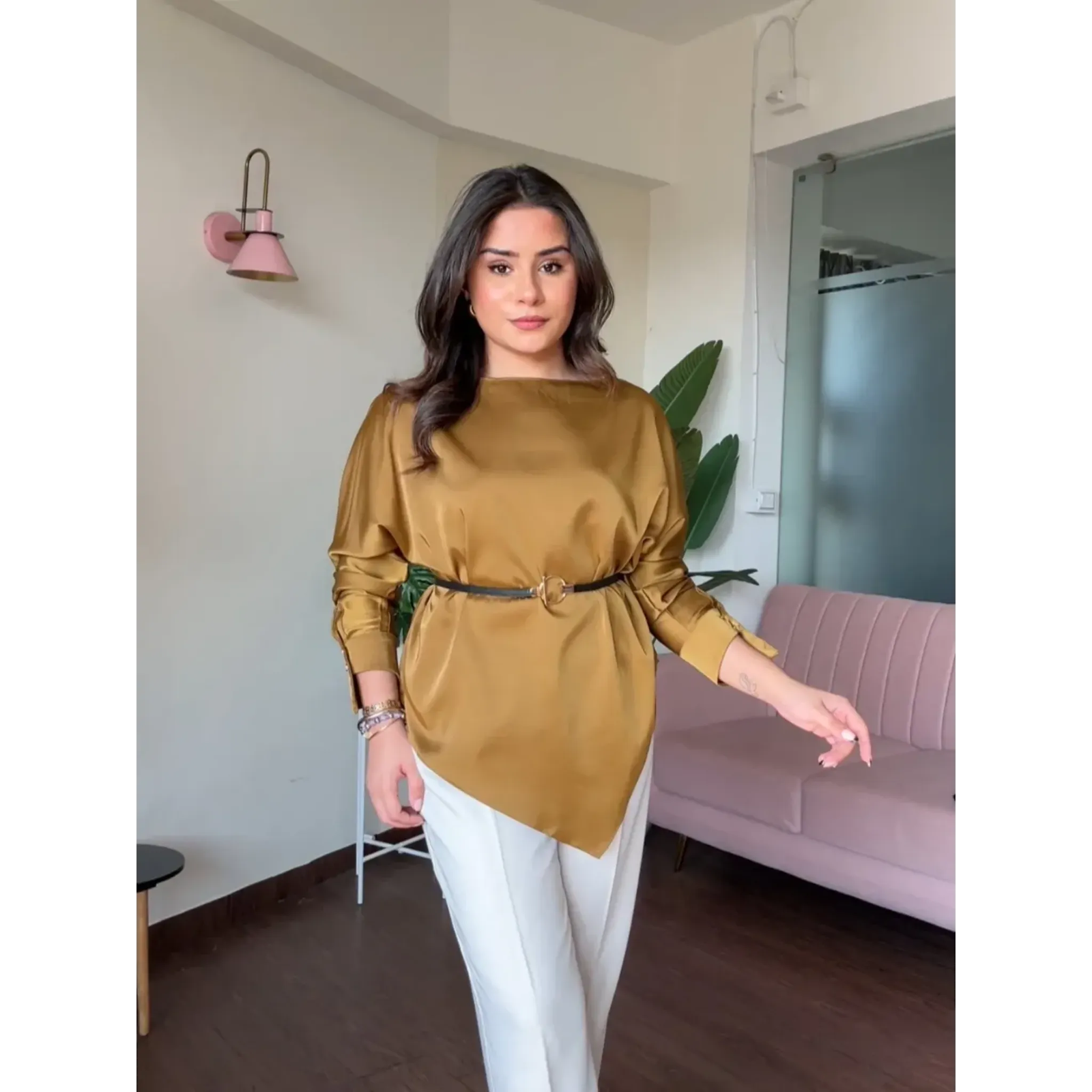 V Shape Hem Blouse With Belt