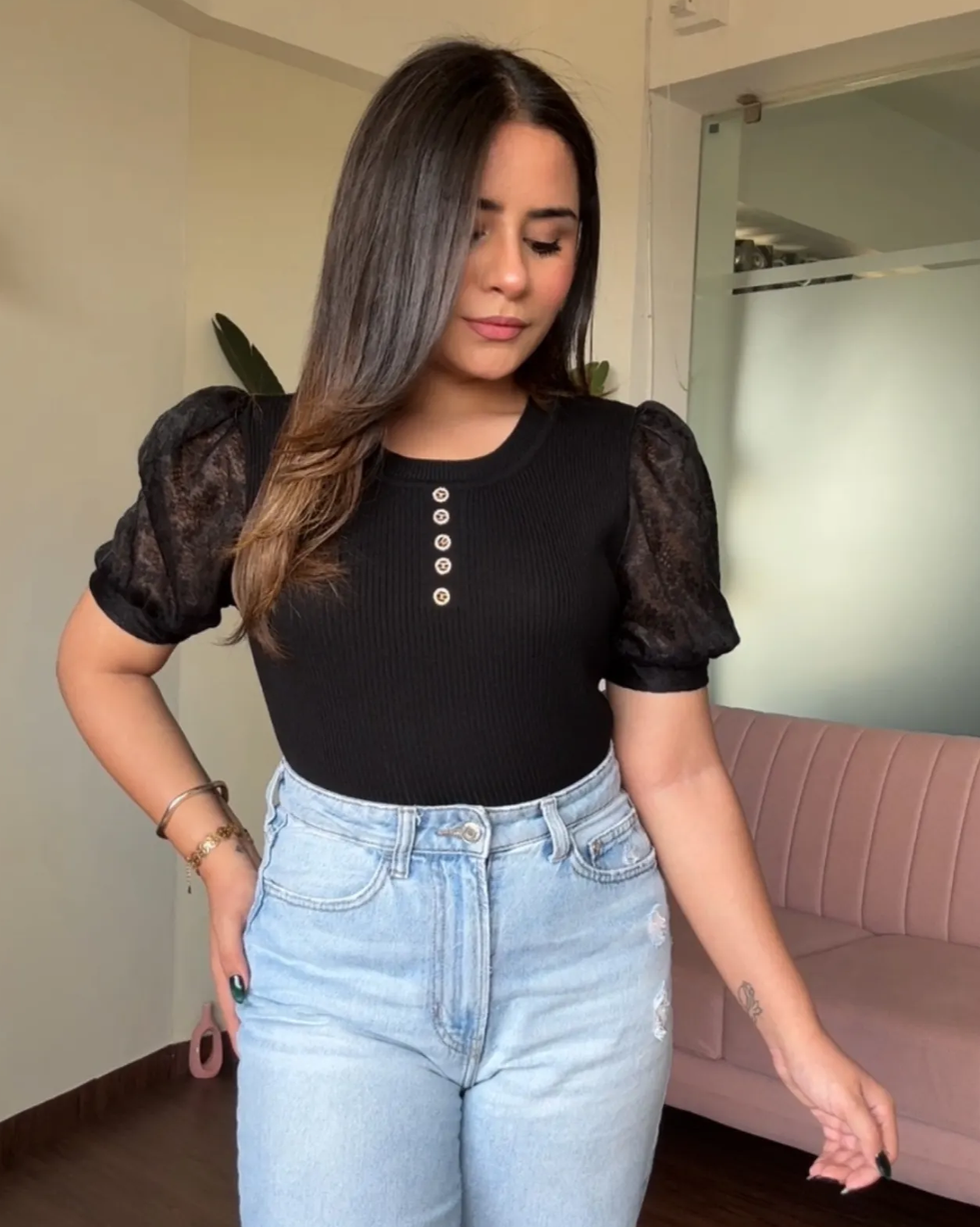 Lacy Ribbed Puff Sleeves Top