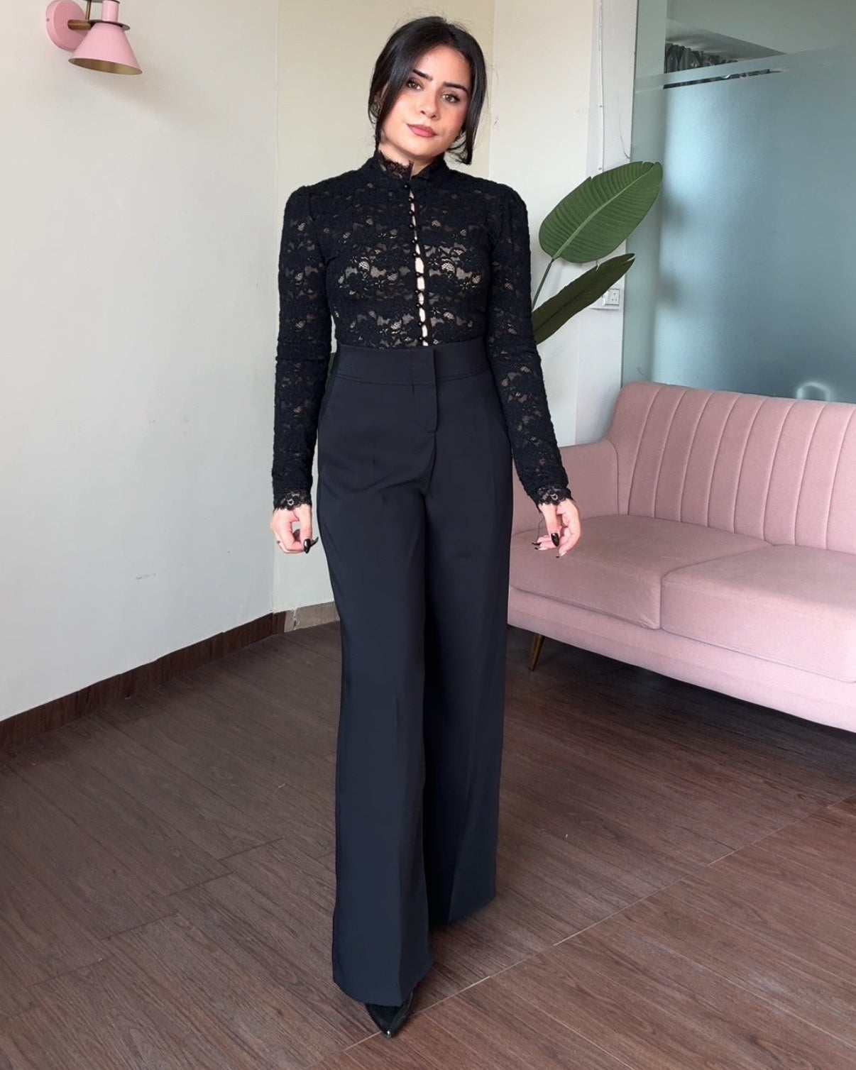 Solid Wide Legged Tailored Trouser