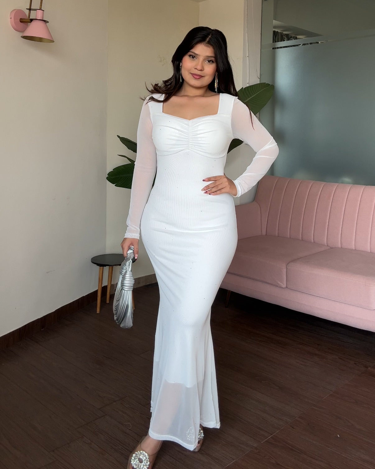 Sweetheart Neckline Shimmer Detailing Bodycon Mesh Midi Dress