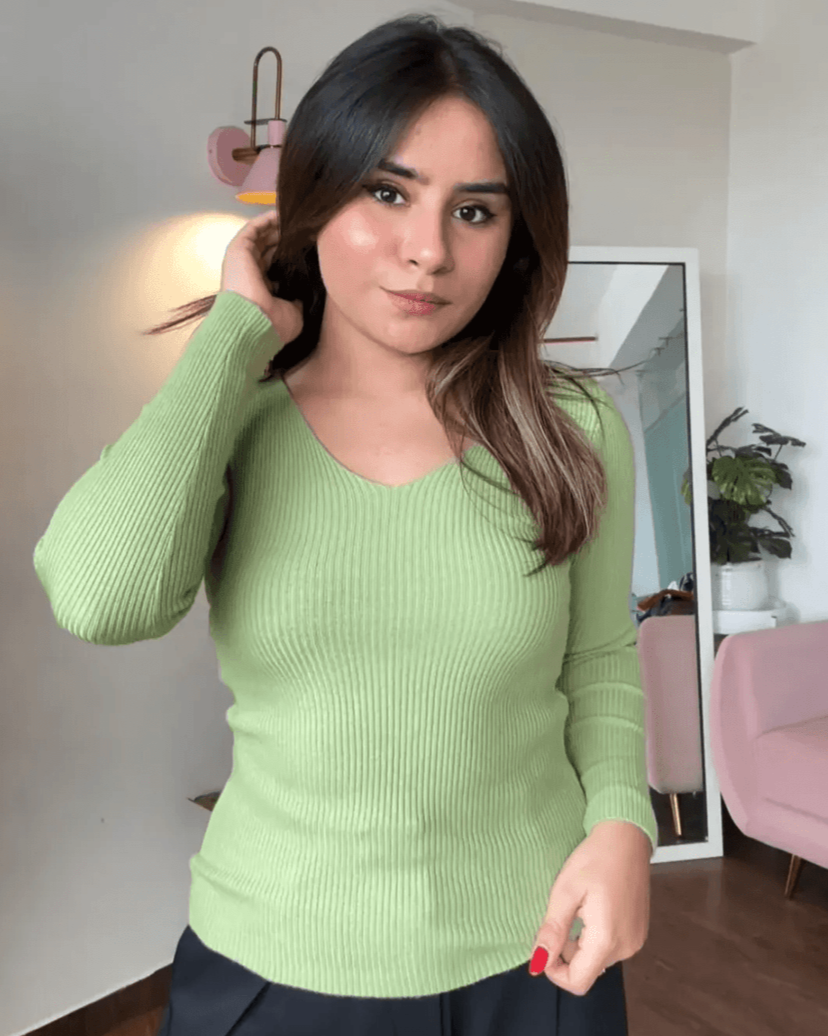 V Neck Ribbed Knitted Top