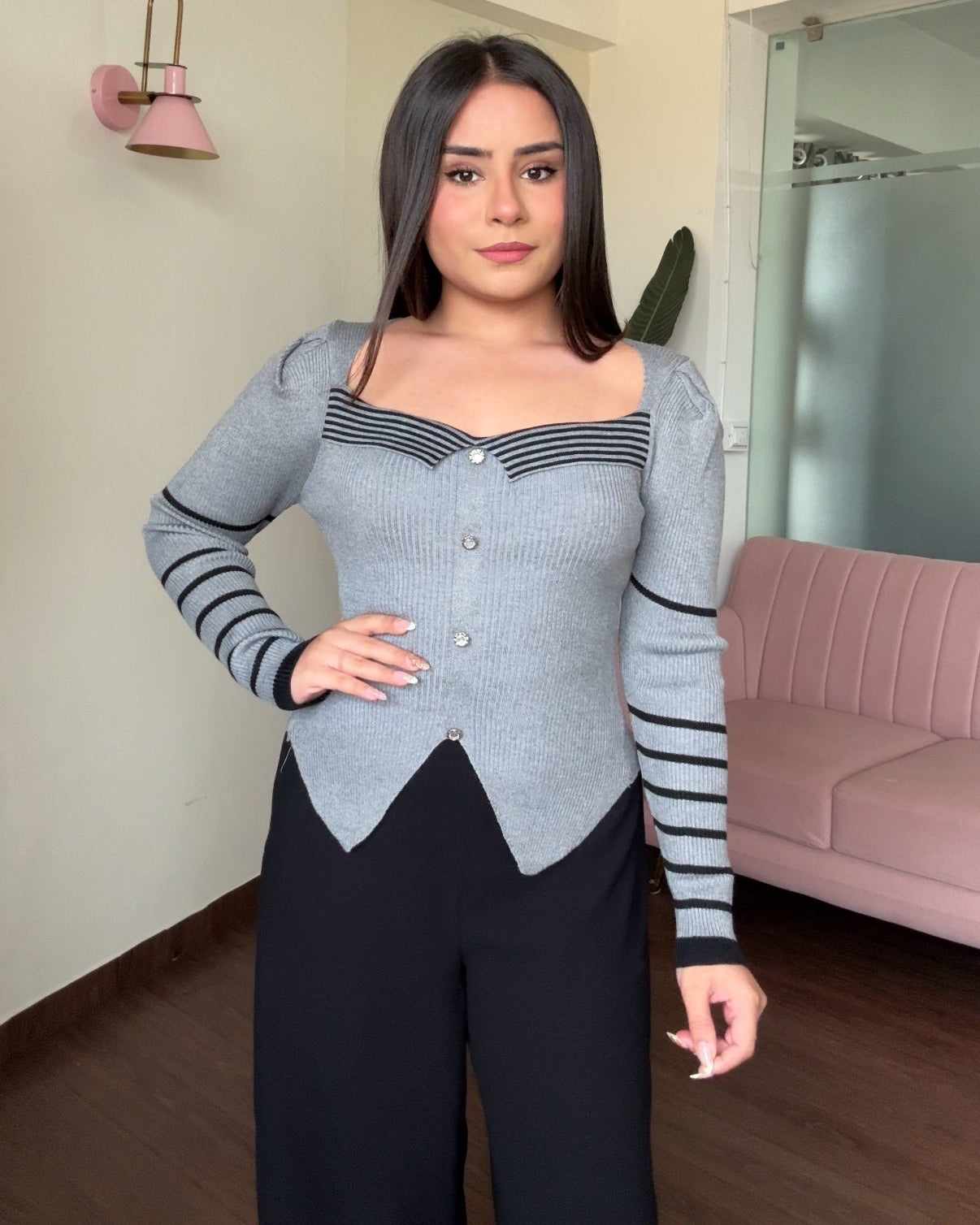 Diamond Neck Striped V-Cut Hem Ribbed Top