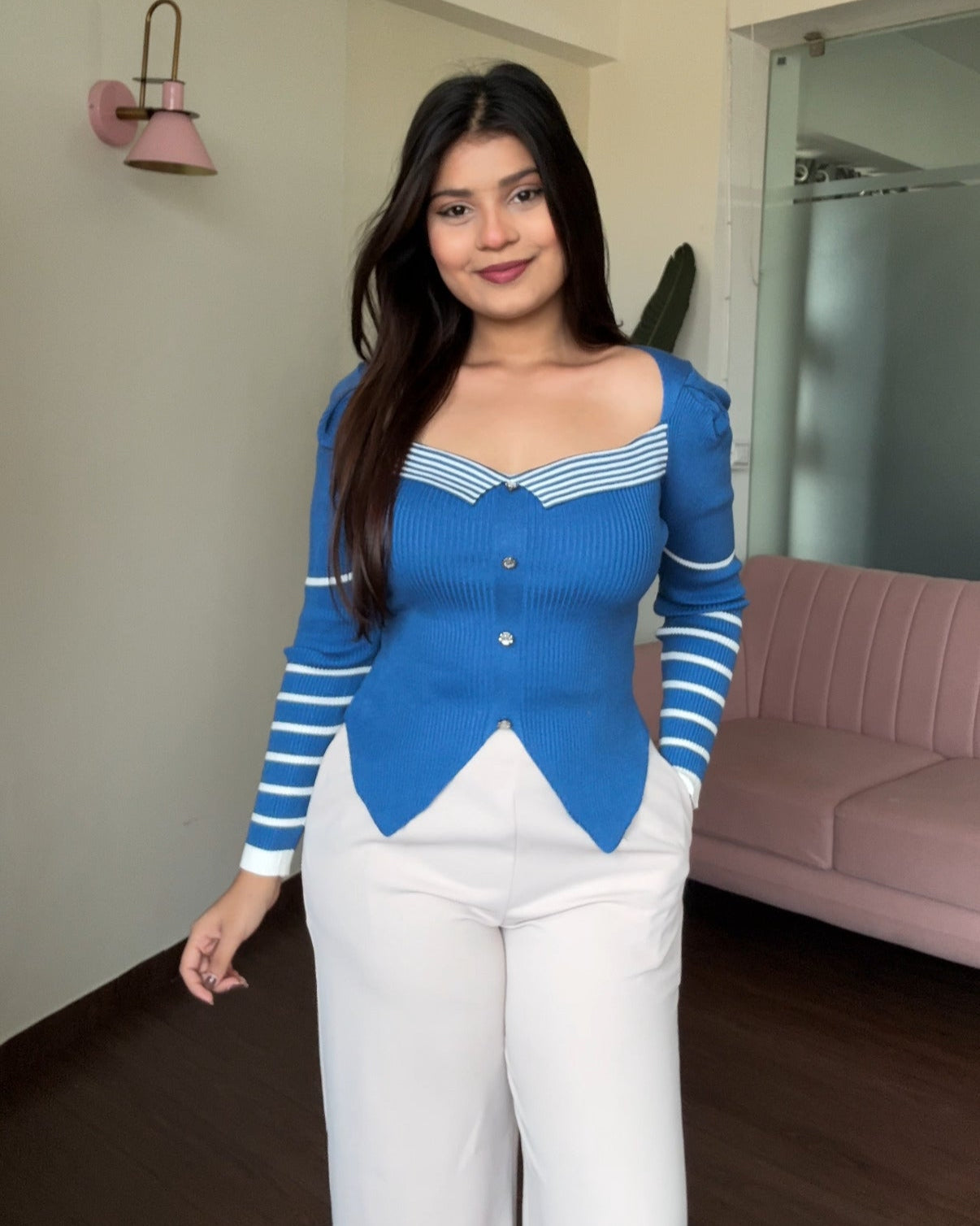 Diamond Neck Striped V-Cut Hem Ribbed Top