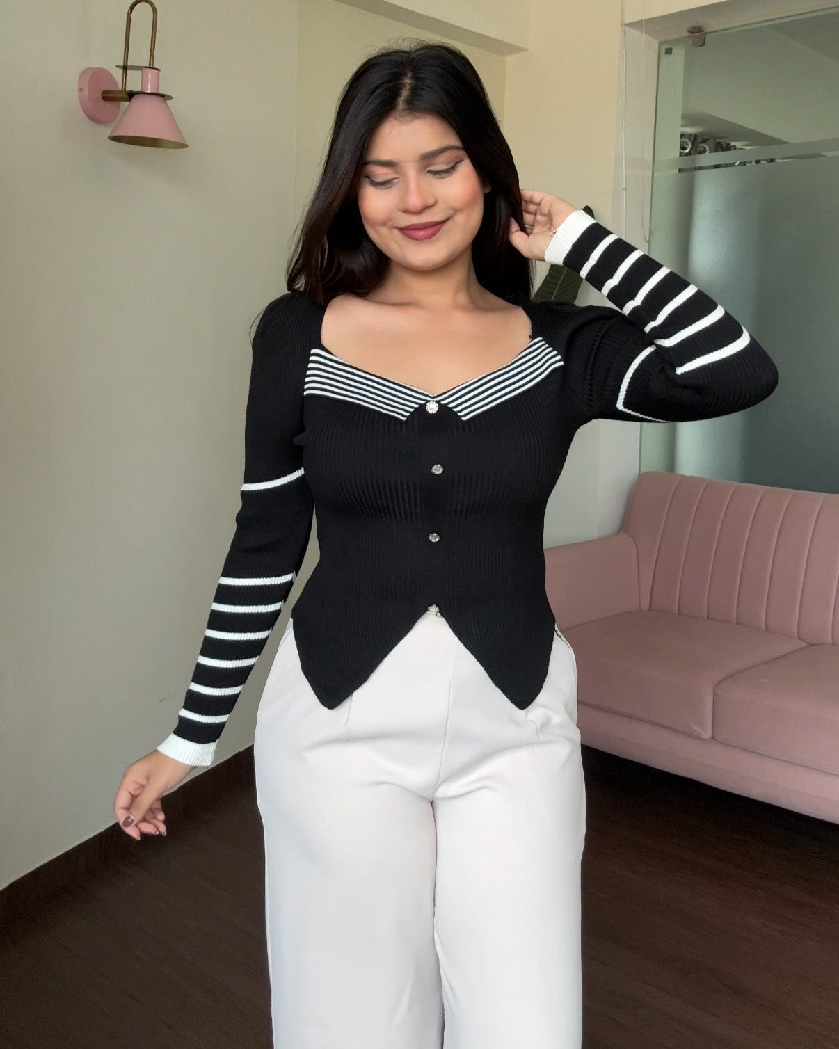 Diamond Neck Striped V-Cut Hem Ribbed Top