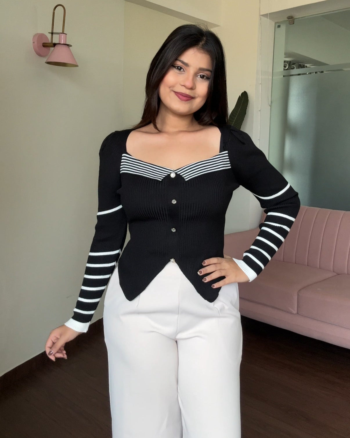 Diamond Neck Striped V-Cut Hem Ribbed Top