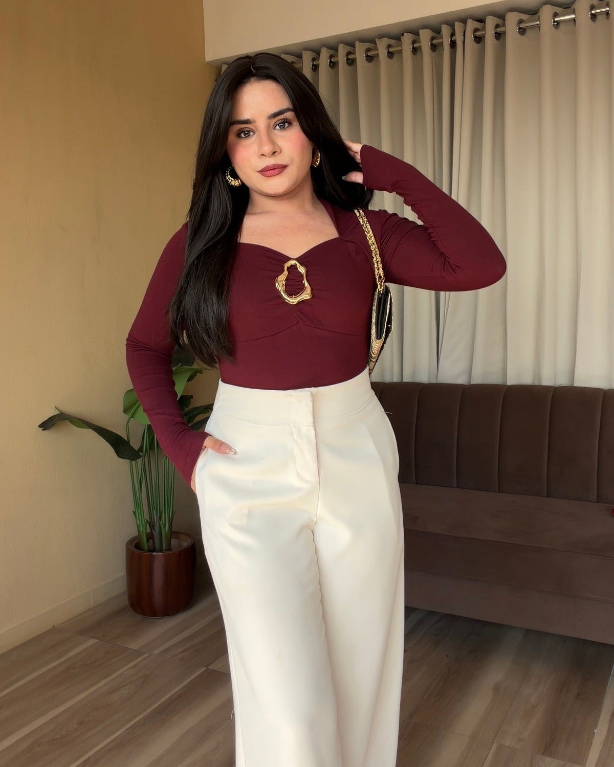 Sweetheart Neckline Golden Buckle Detailing Full Sleeves Top