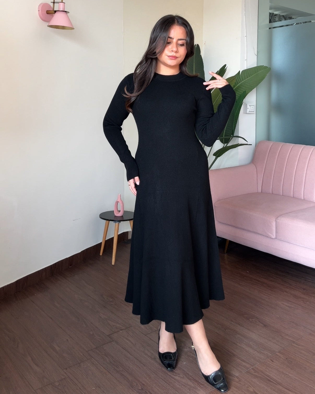 Knitted Heavy Fit And Flared Midi Sweater Dress