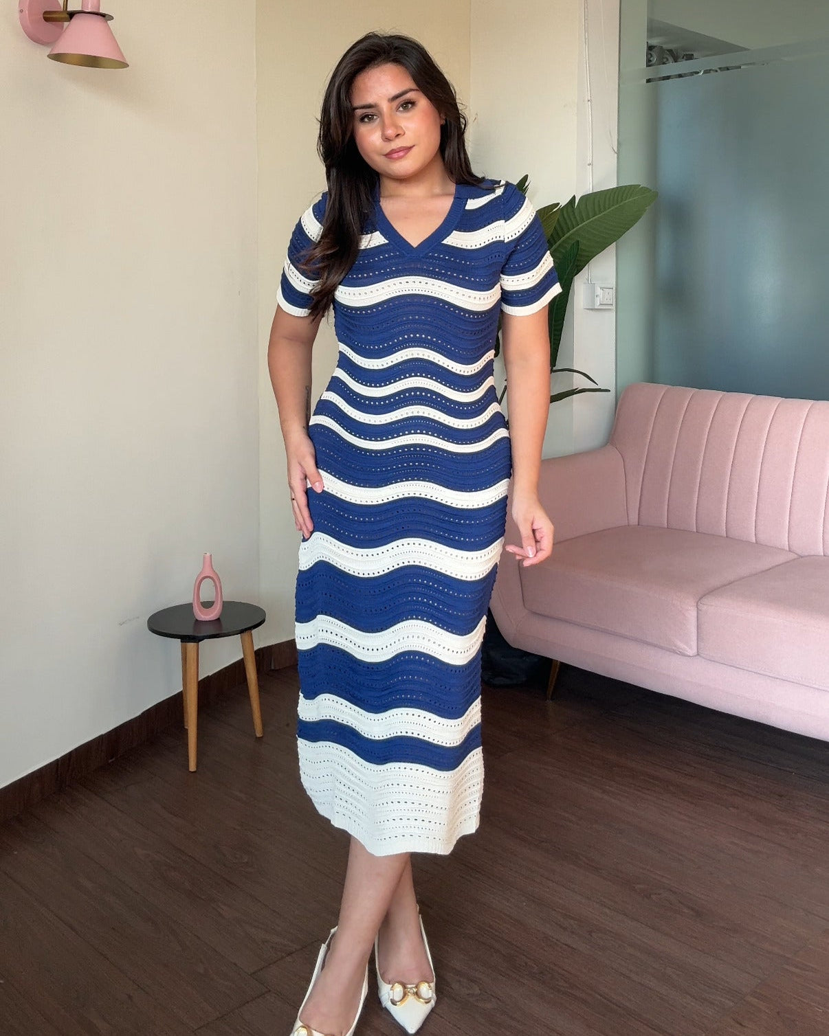 Textured Cut Work Detailing Colour Block Wavy Midi Dress