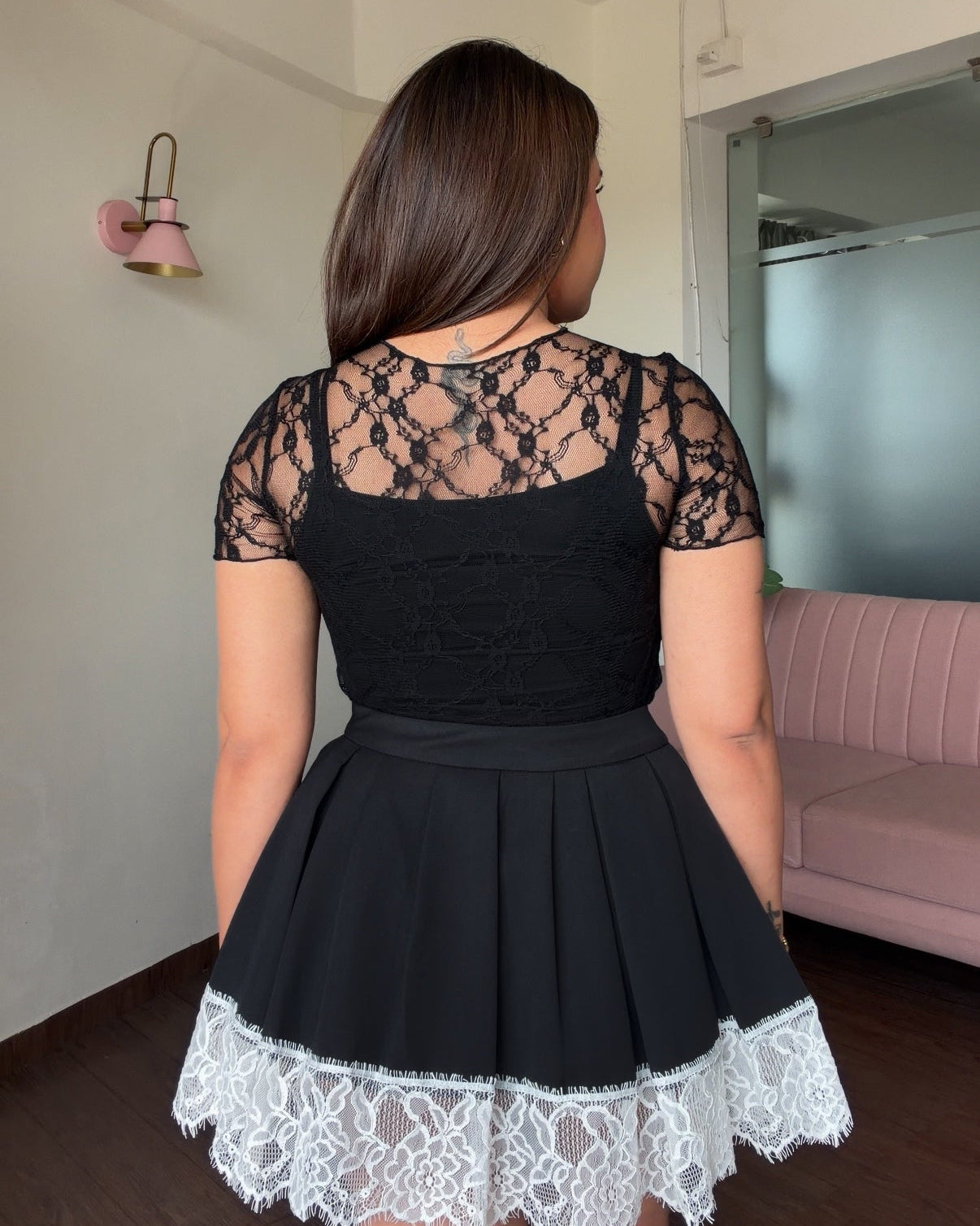 Lace Detailing Mesh Top With Inner